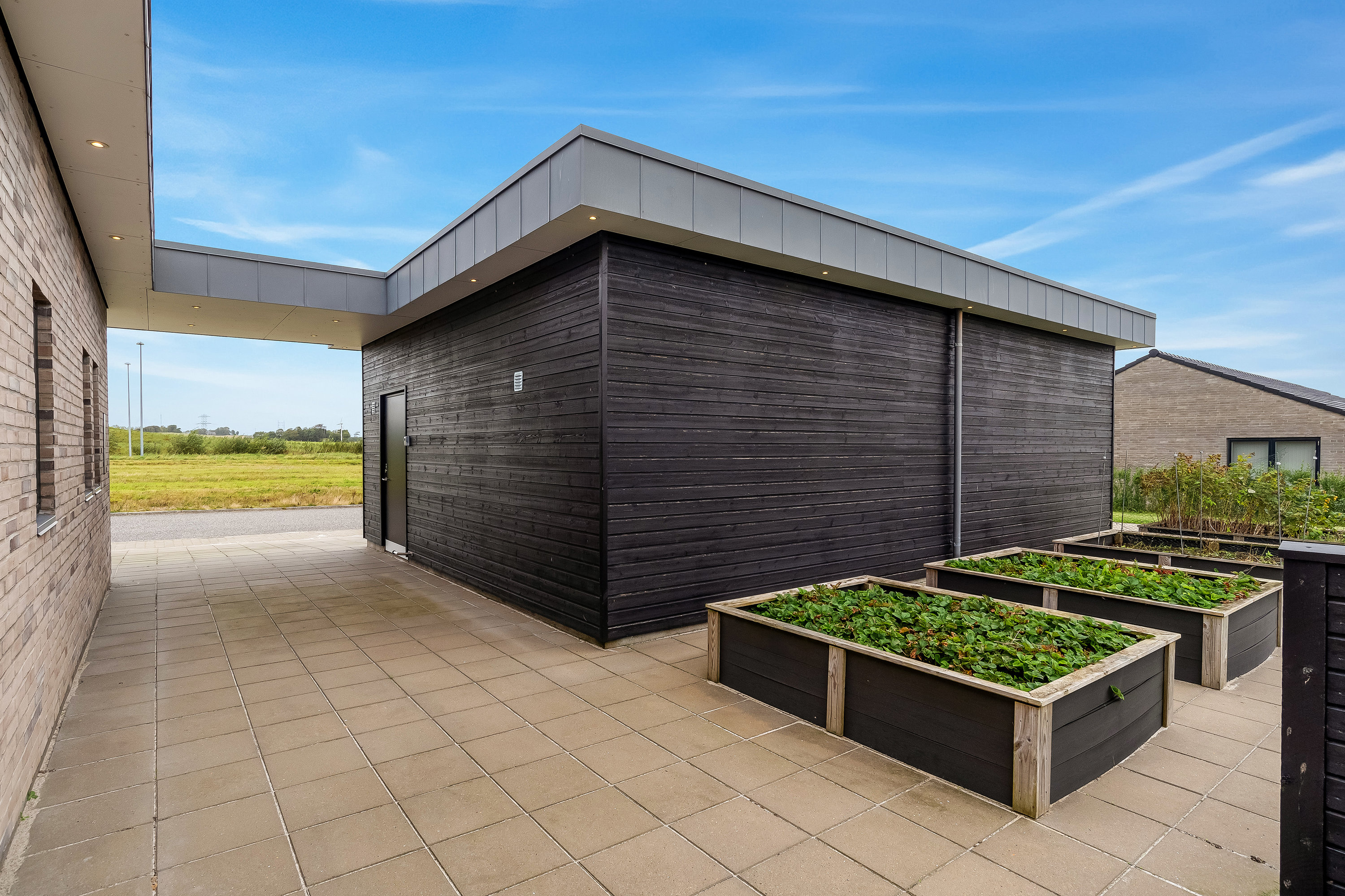 Fremhævet garage billede i fuldskærmstilstand. Billede af Furesøvej 4, 7500 Holstebro