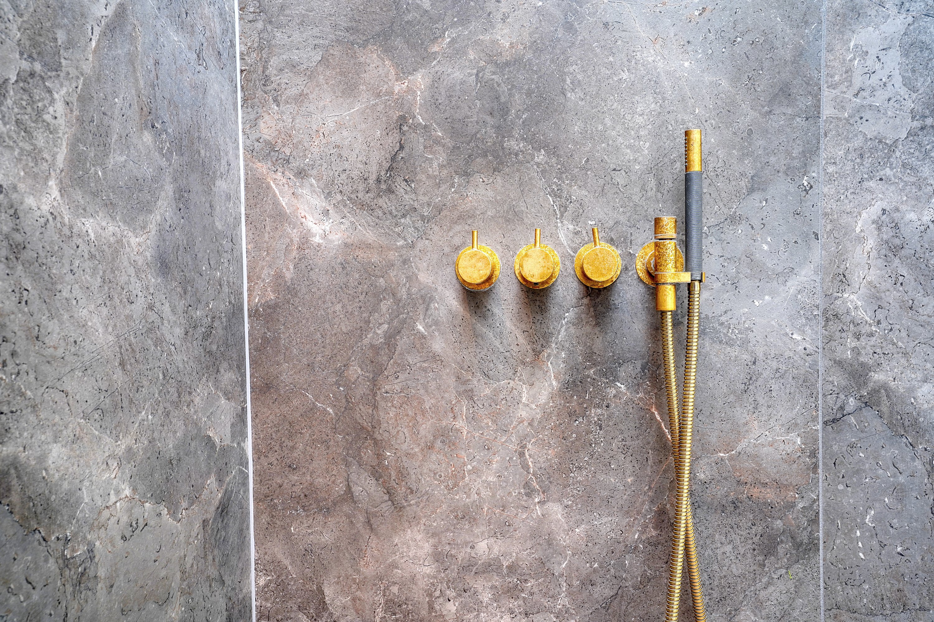 Fremhævet badeværelse billede i fuldskærmstilstand. Billede af Ådalen 12, 3400 Hillerød