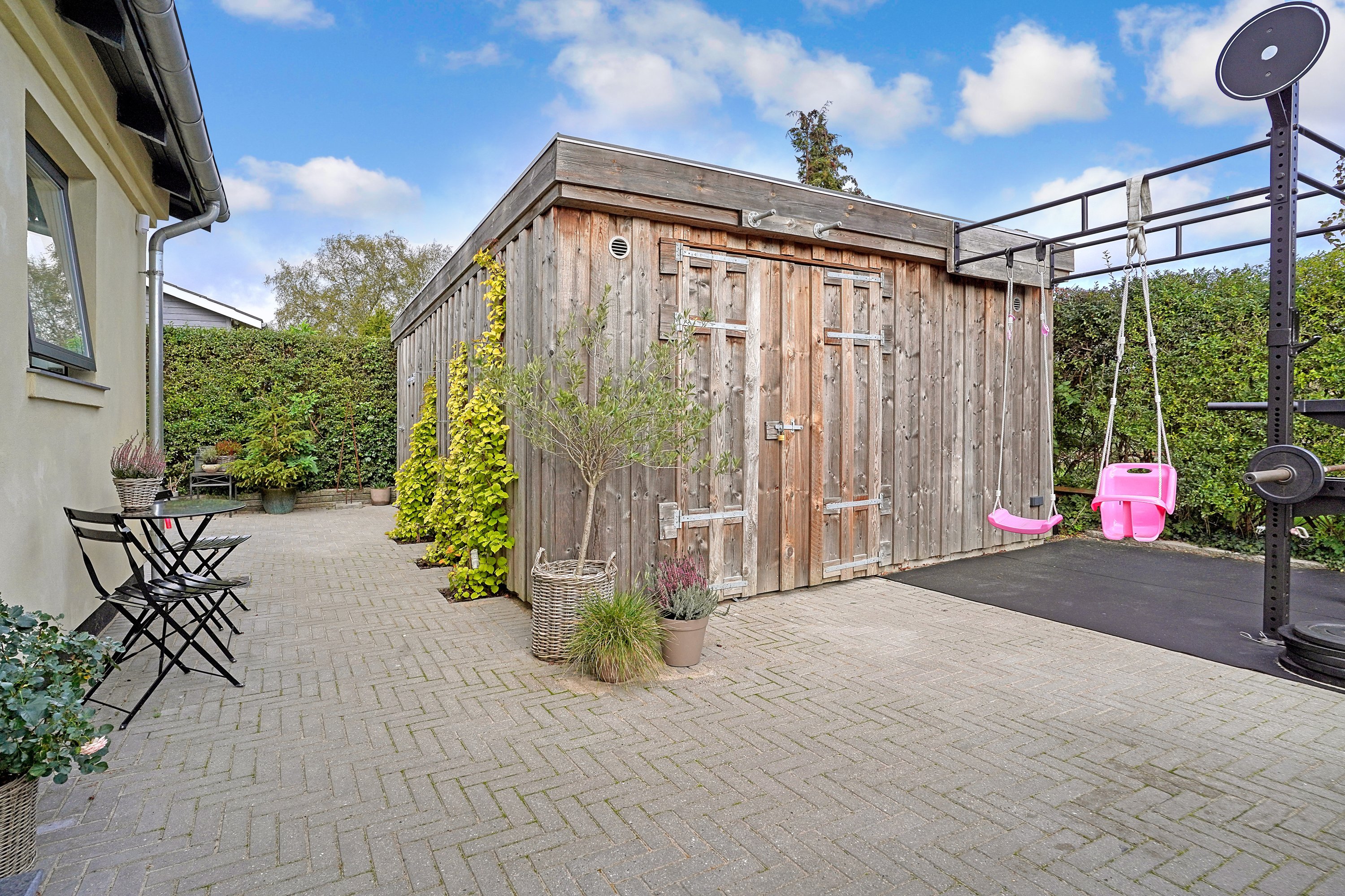 Fremhævet terrasse billede i fuldskærmstilstand. Billede af Ådalen 12, 3400 Hillerød