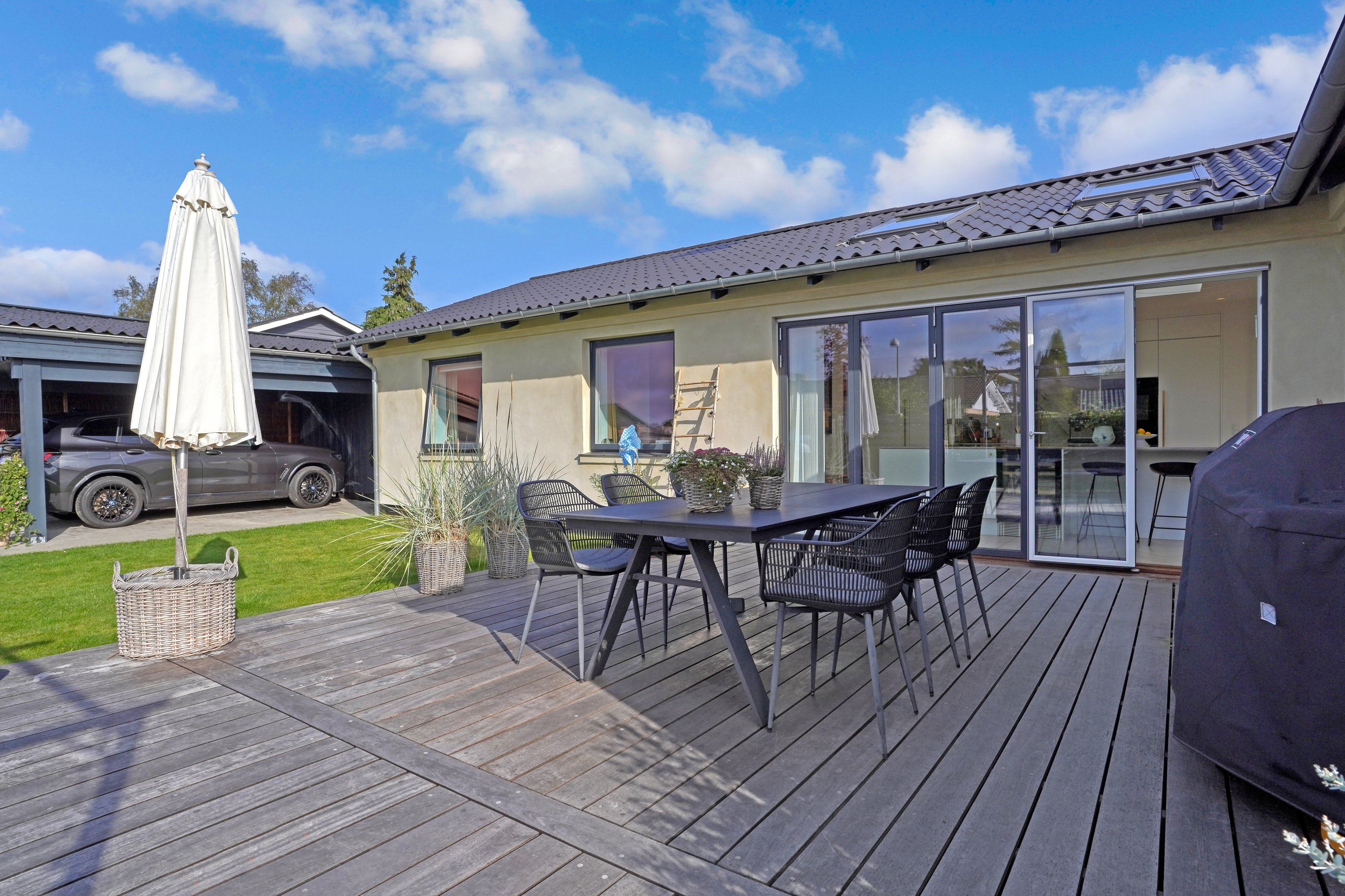 Fremhævet terrasse billede i fuldskærmstilstand. Billede af Ådalen 12, 3400 Hillerød