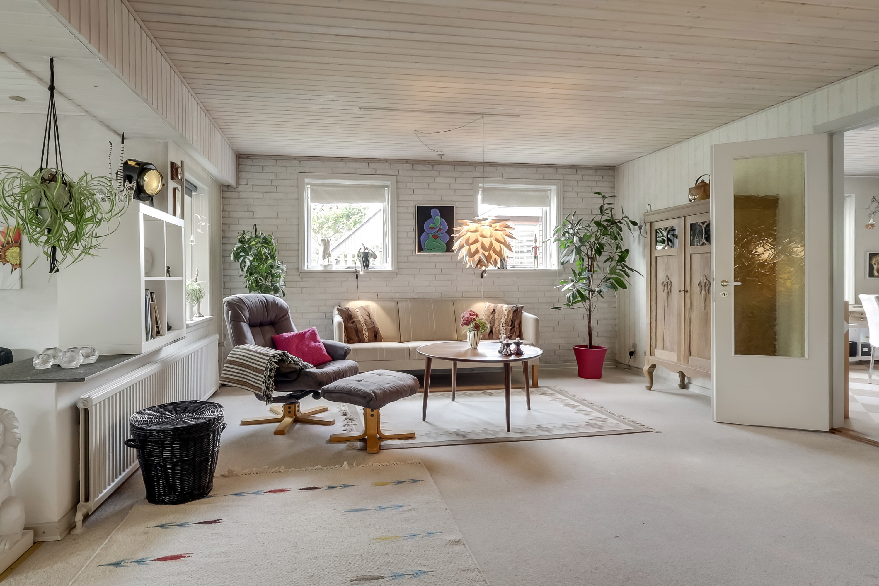 Fremhævet stue billede i fuldskærmstilstand. Billede af Tvedvej 129A, Tved, 5700 Svendborg