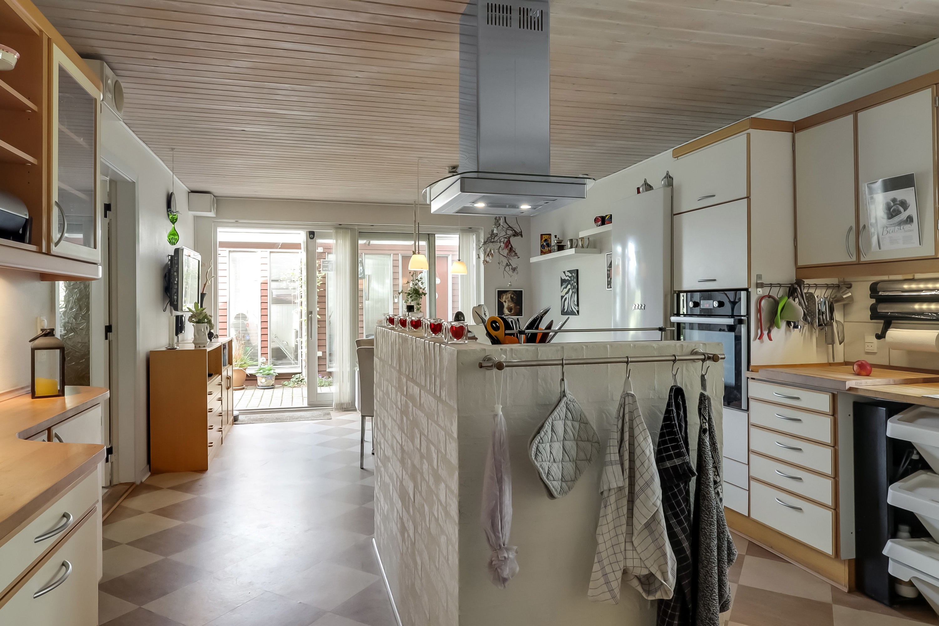Fremhævet køkken billede i fuldskærmstilstand. Billede af Tvedvej 129A, Tved, 5700 Svendborg