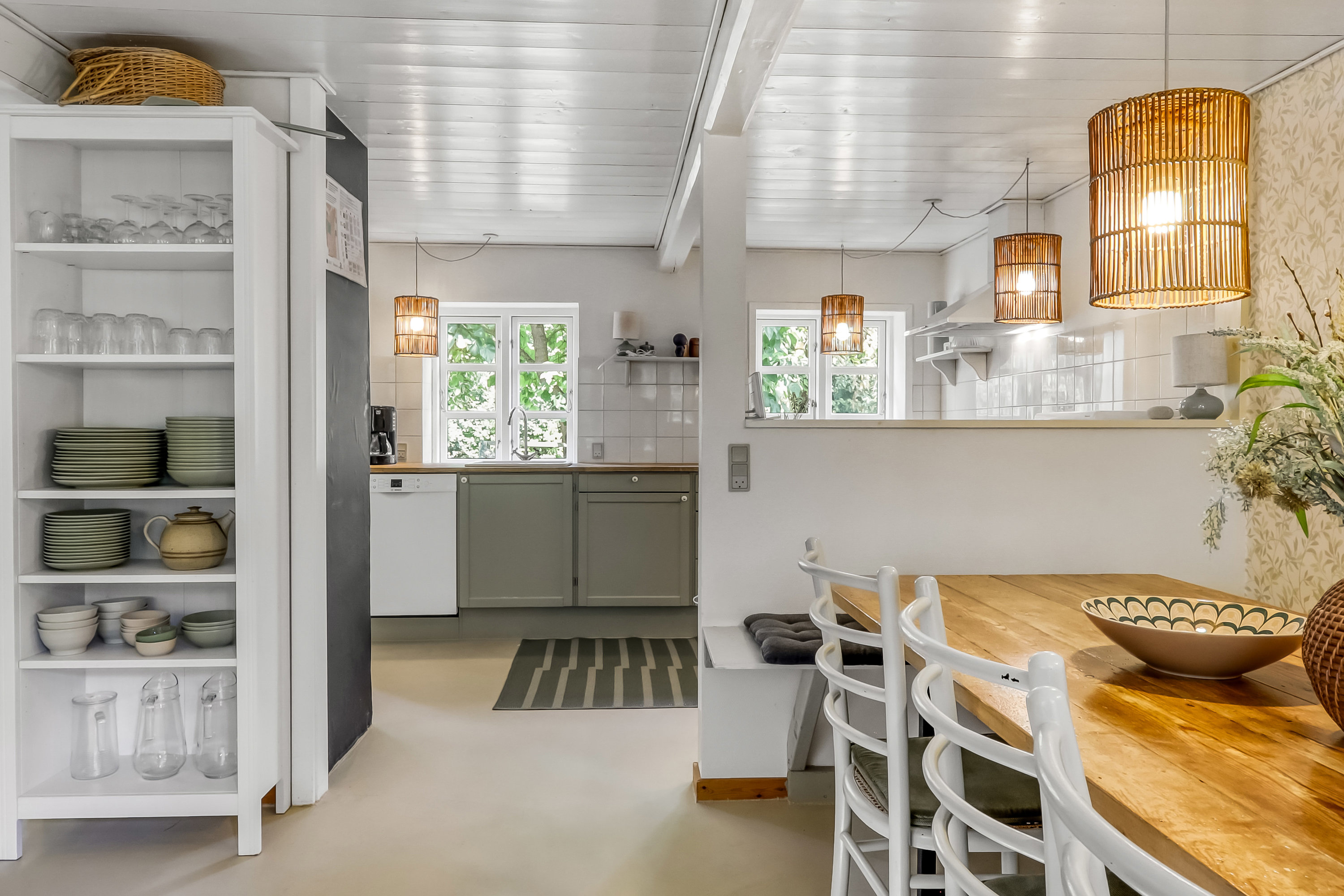 Fremhævet køkken billede i fuldskærmstilstand. Billede af Drejet 38, Spodsbj Drej, 5900 Rudkøbing