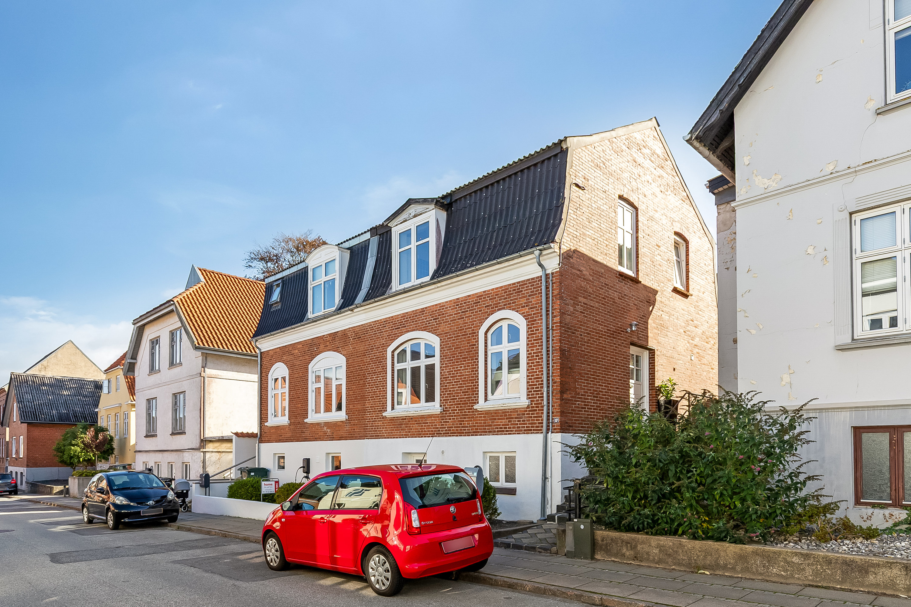 Fremhævet ejendommen billede i fuldskærmstilstand. Billede af Piledamsvej 17, 6000 Kolding