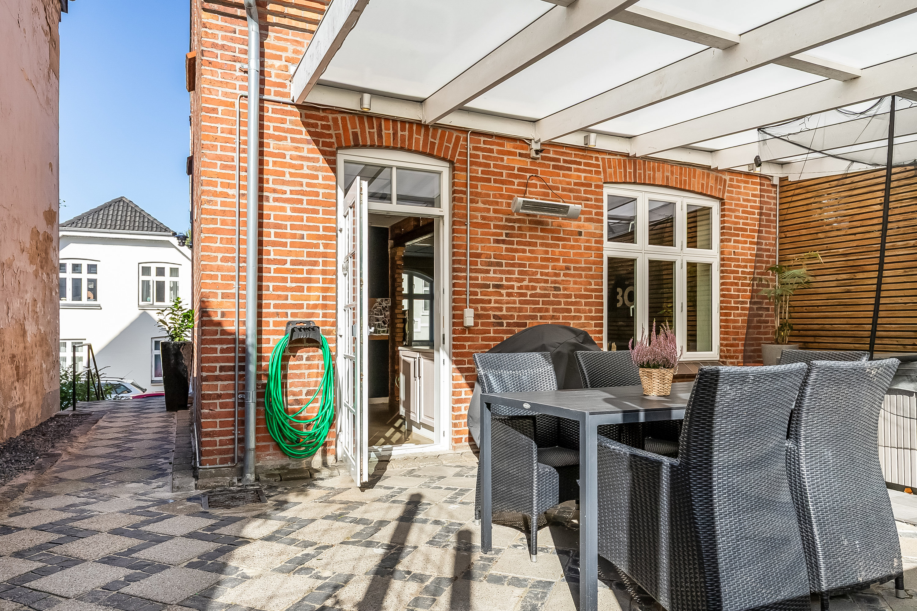 Miniaturebillede 1: overdækket terrasse. Billede af Piledamsvej 17, 6000 Kolding