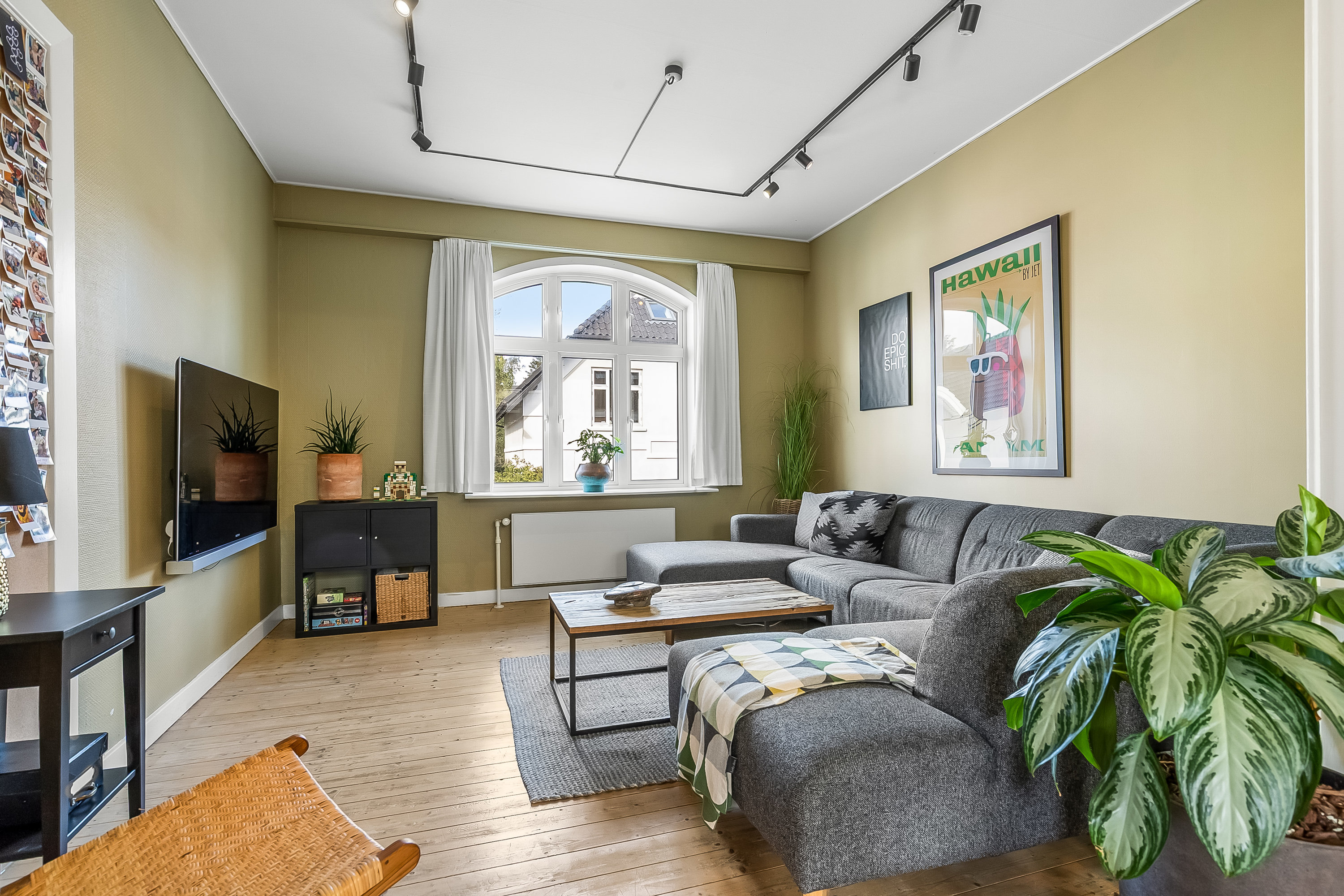 Fremhævet stue billede i fuldskærmstilstand. Billede af Piledamsvej 17, 6000 Kolding