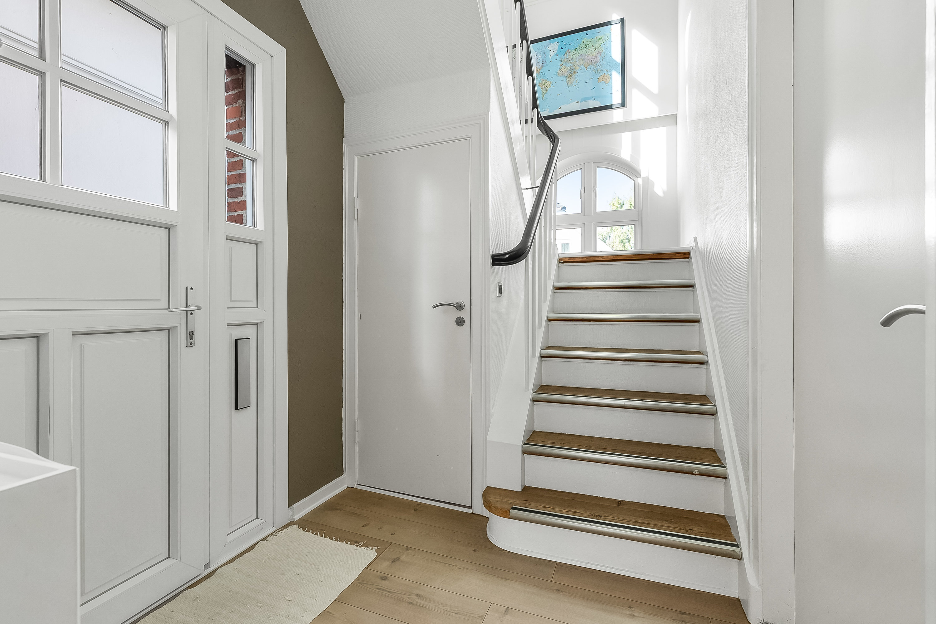 Fremhævet entré billede i fuldskærmstilstand. Billede af Piledamsvej 17, 6000 Kolding