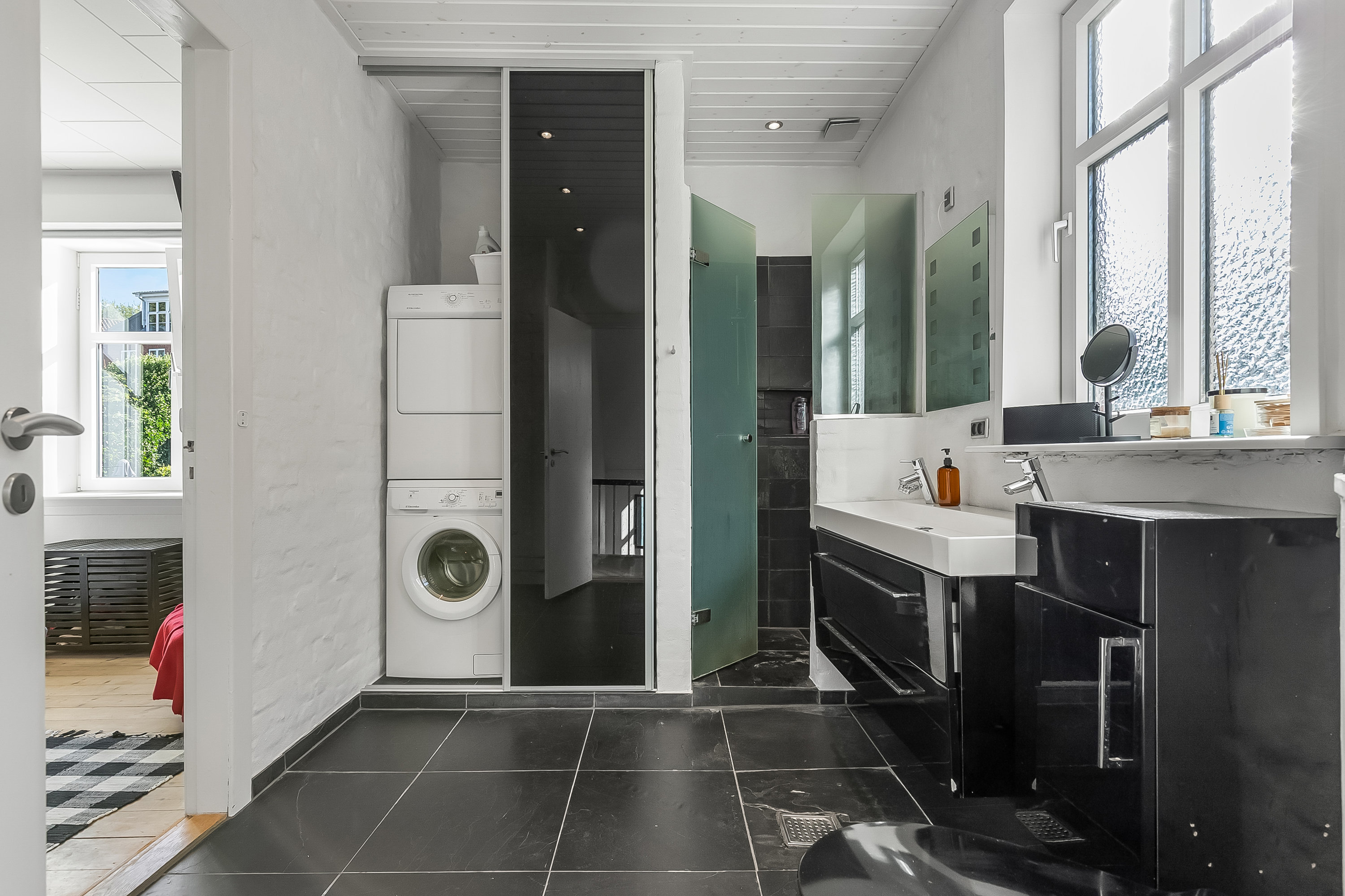 Fremhævet badeværelse billede i fuldskærmstilstand. Billede af Piledamsvej 17, 6000 Kolding