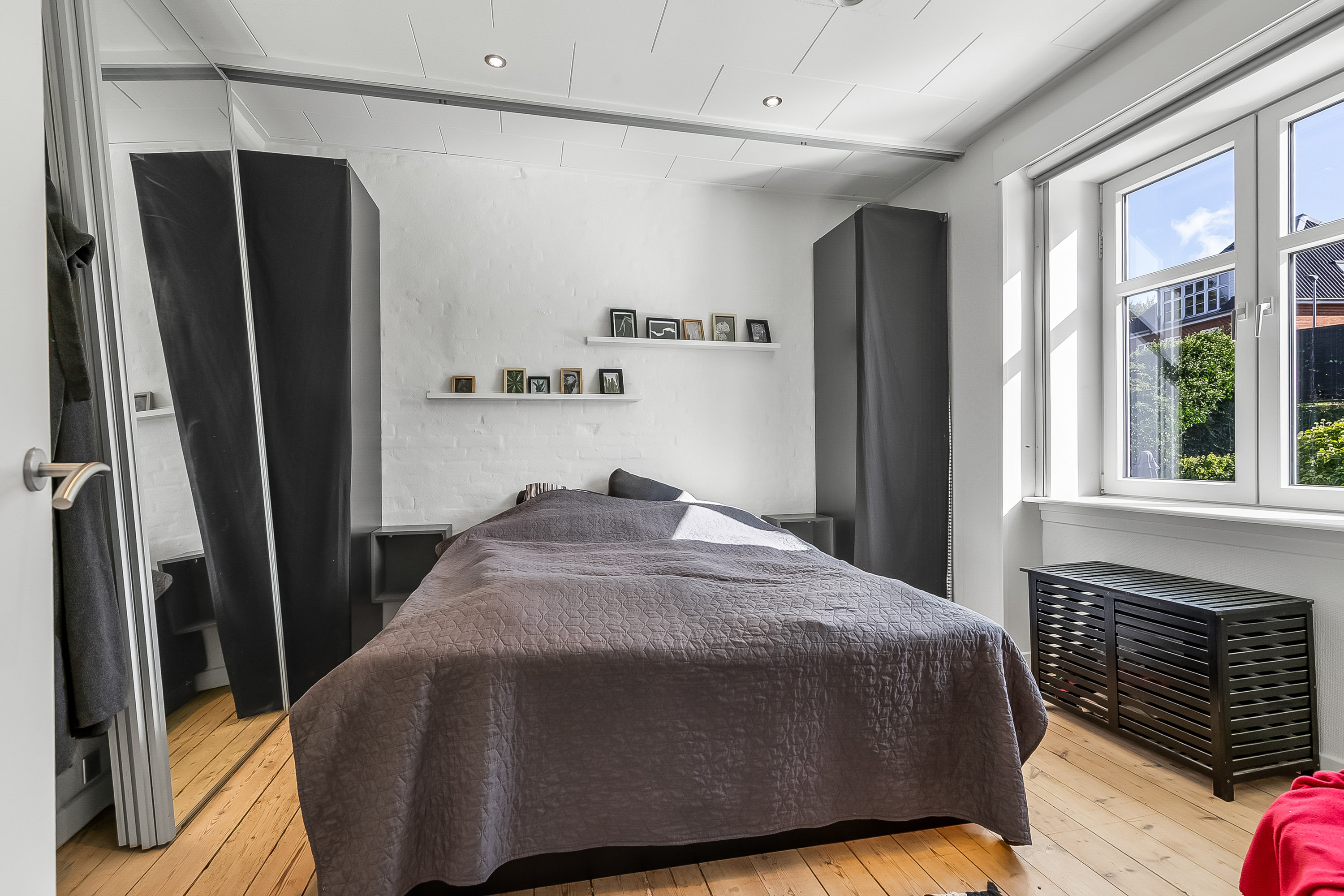 Fremhævet soveværelse billede i fuldskærmstilstand. Billede af Piledamsvej 17, 6000 Kolding
