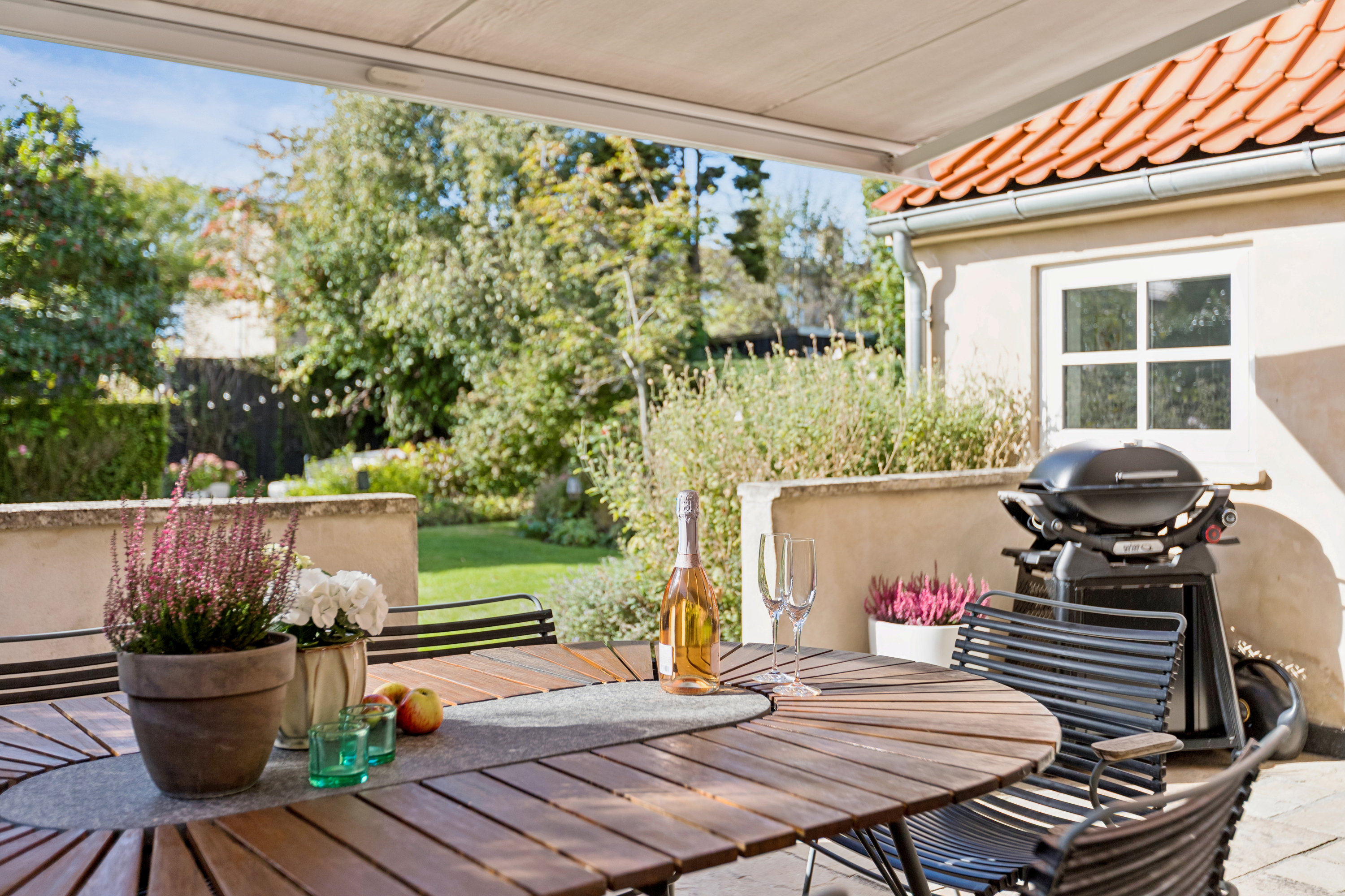 Fremhævet terrasse billede i fuldskærmstilstand. Billede af Hindholm Alle 14, 2770 Kastrup