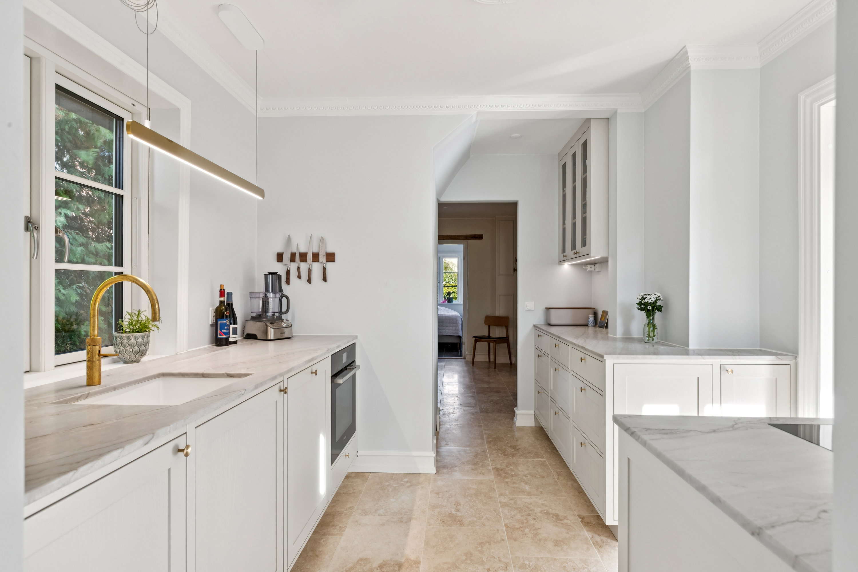 Fremhævet køkken billede i fuldskærmstilstand. Billede af Hindholm Alle 14, 2770 Kastrup