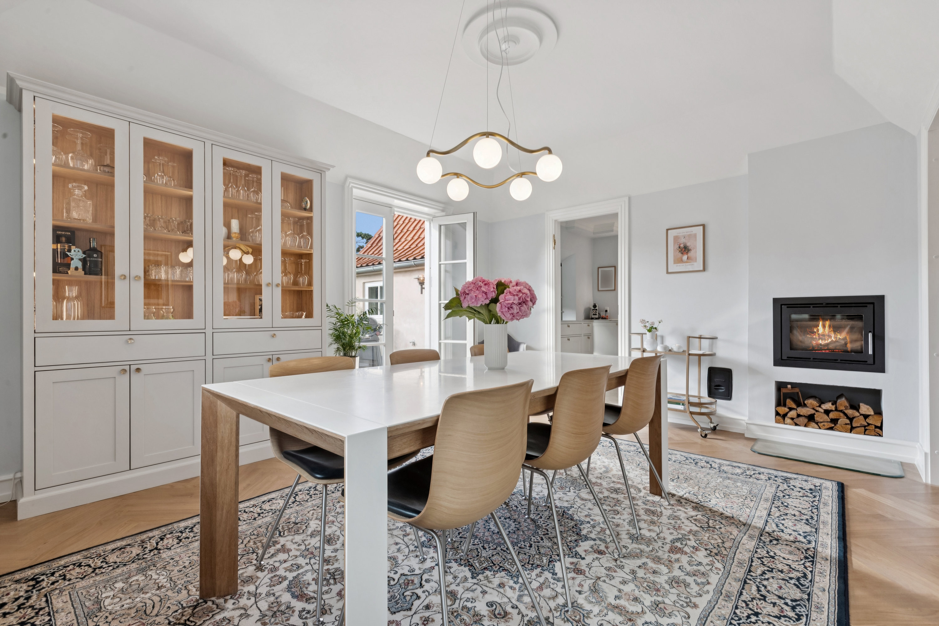 Fremhævet stue billede i fuldskærmstilstand. Billede af Hindholm Alle 14, 2770 Kastrup