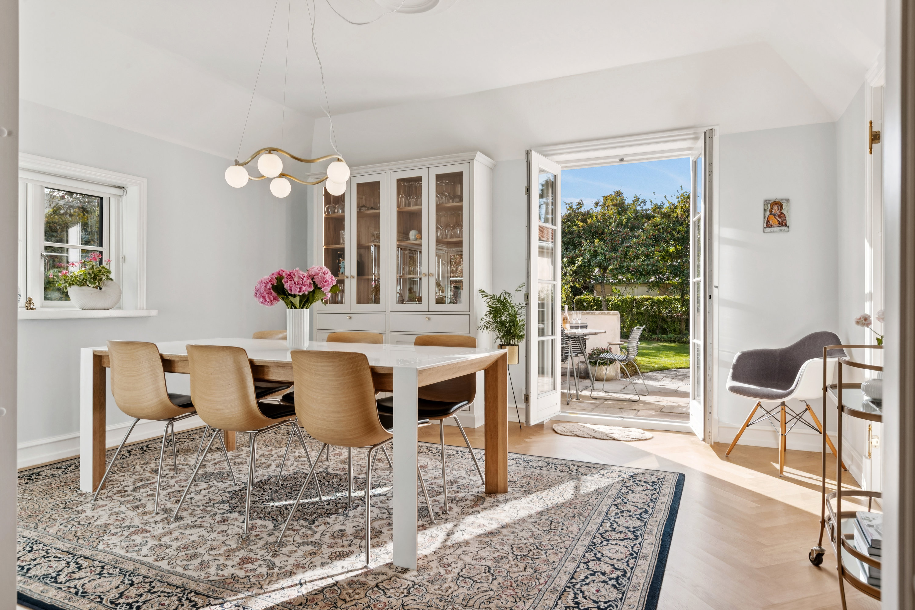 Fremhævet stue billede i fuldskærmstilstand. Billede af Hindholm Alle 14, 2770 Kastrup