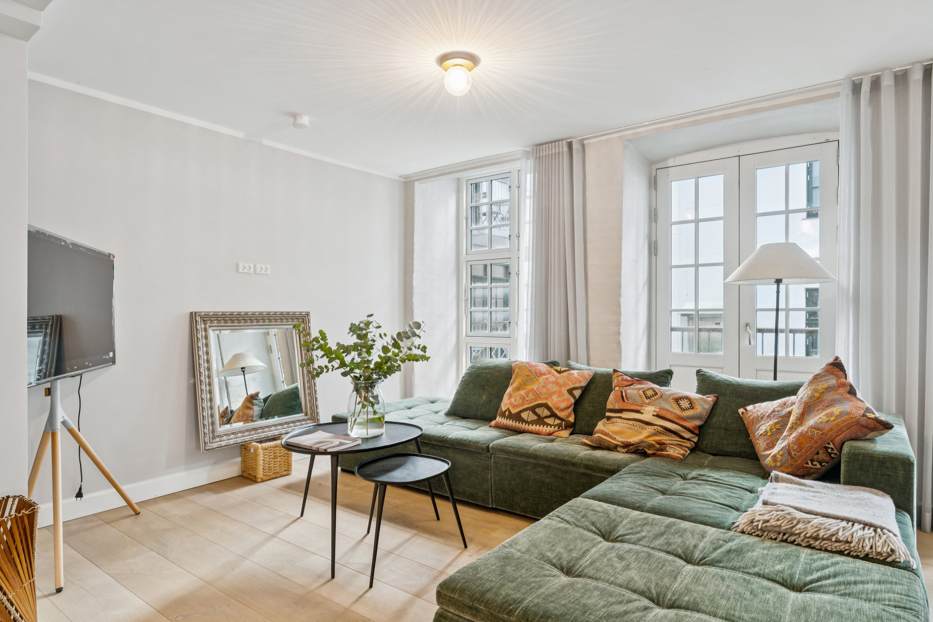 Fremhævet stue billede i fuldskærmstilstand. Billede af Store Kongensgade 75B, 1264 København K