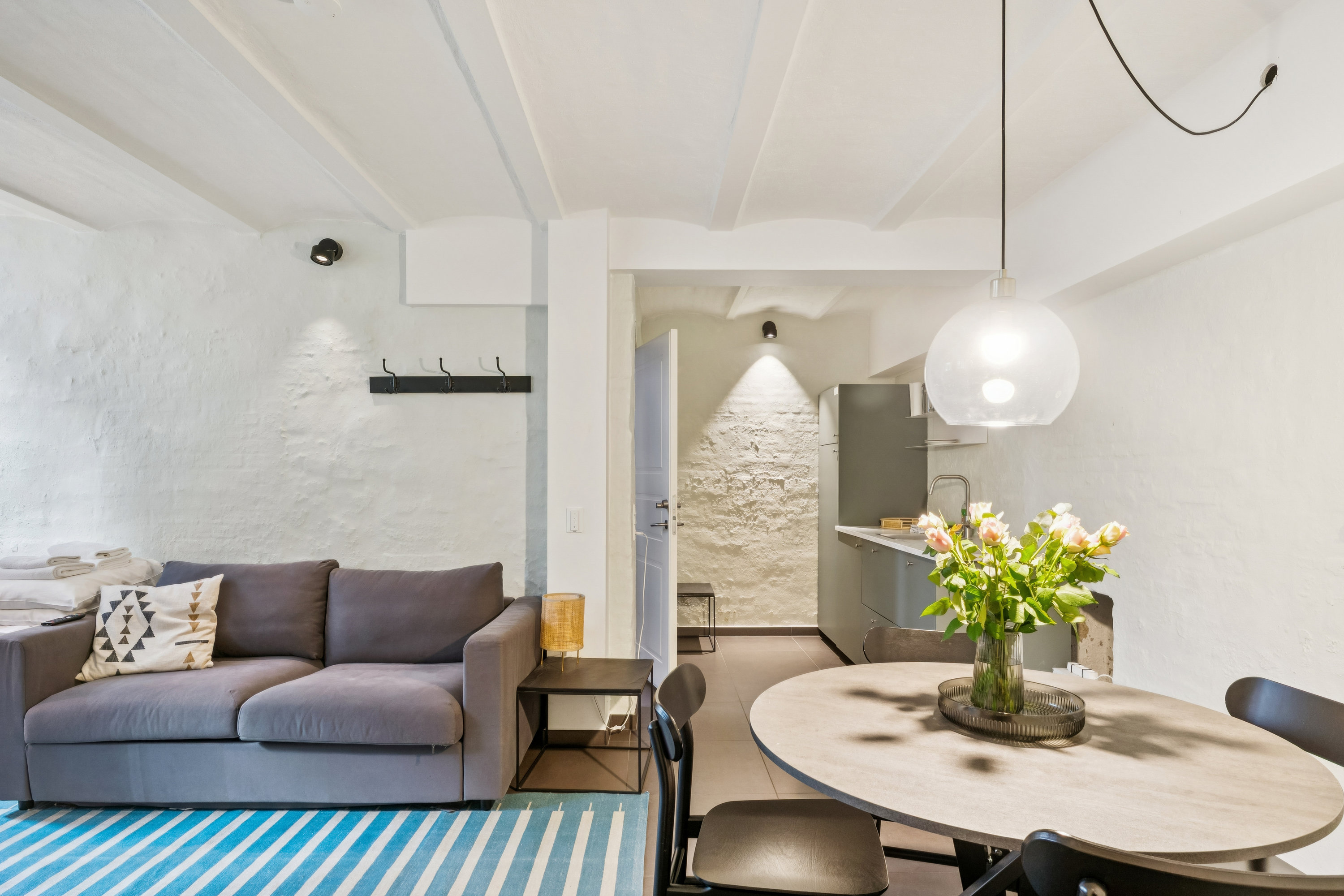 Fremhævet stue billede i fuldskærmstilstand. Billede af Store Kongensgade 75B, 1264 København K