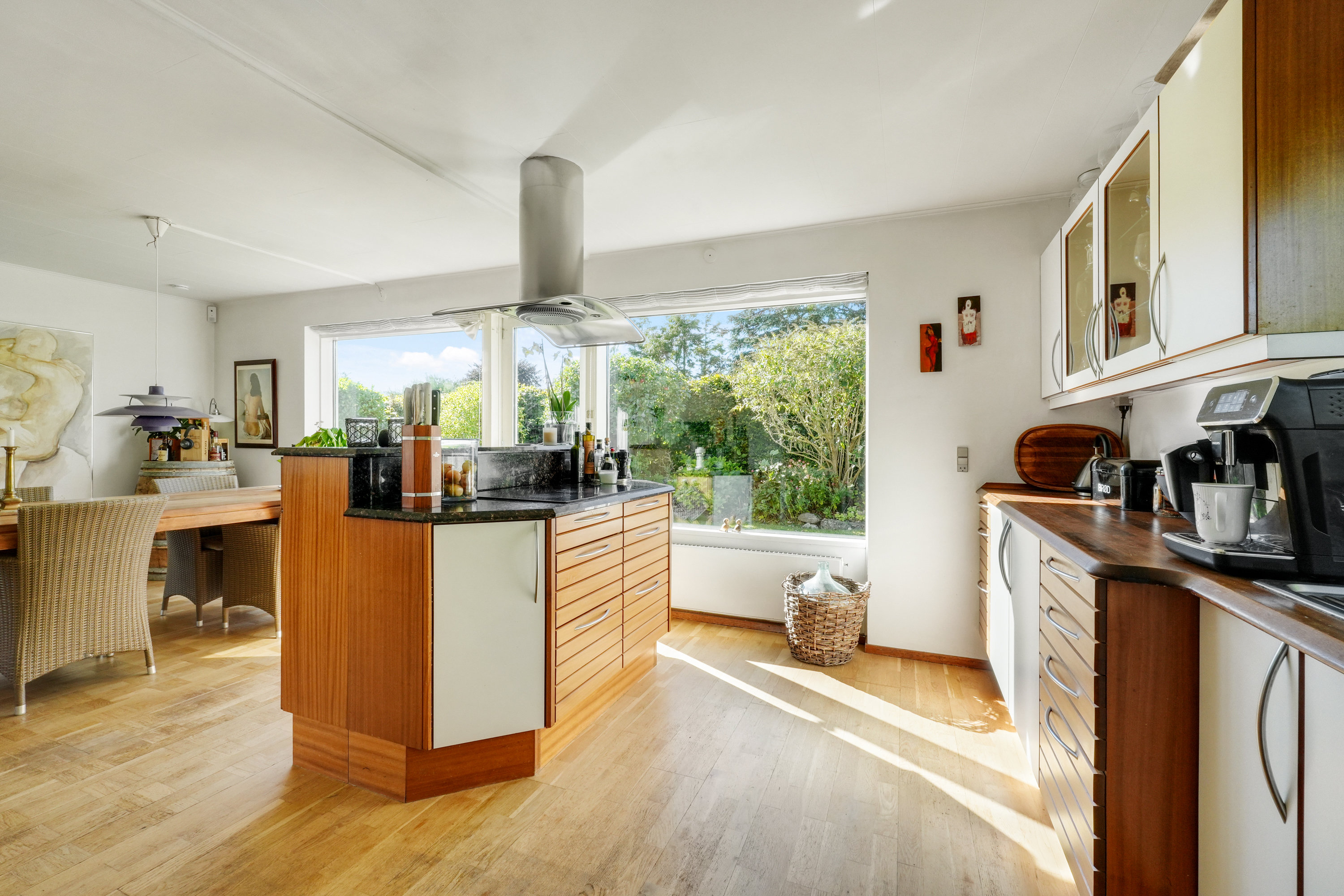 Fremhævet andet billede i fuldskærmstilstand. Billede af Thøger Larsens Alle 12, 2750 Ballerup