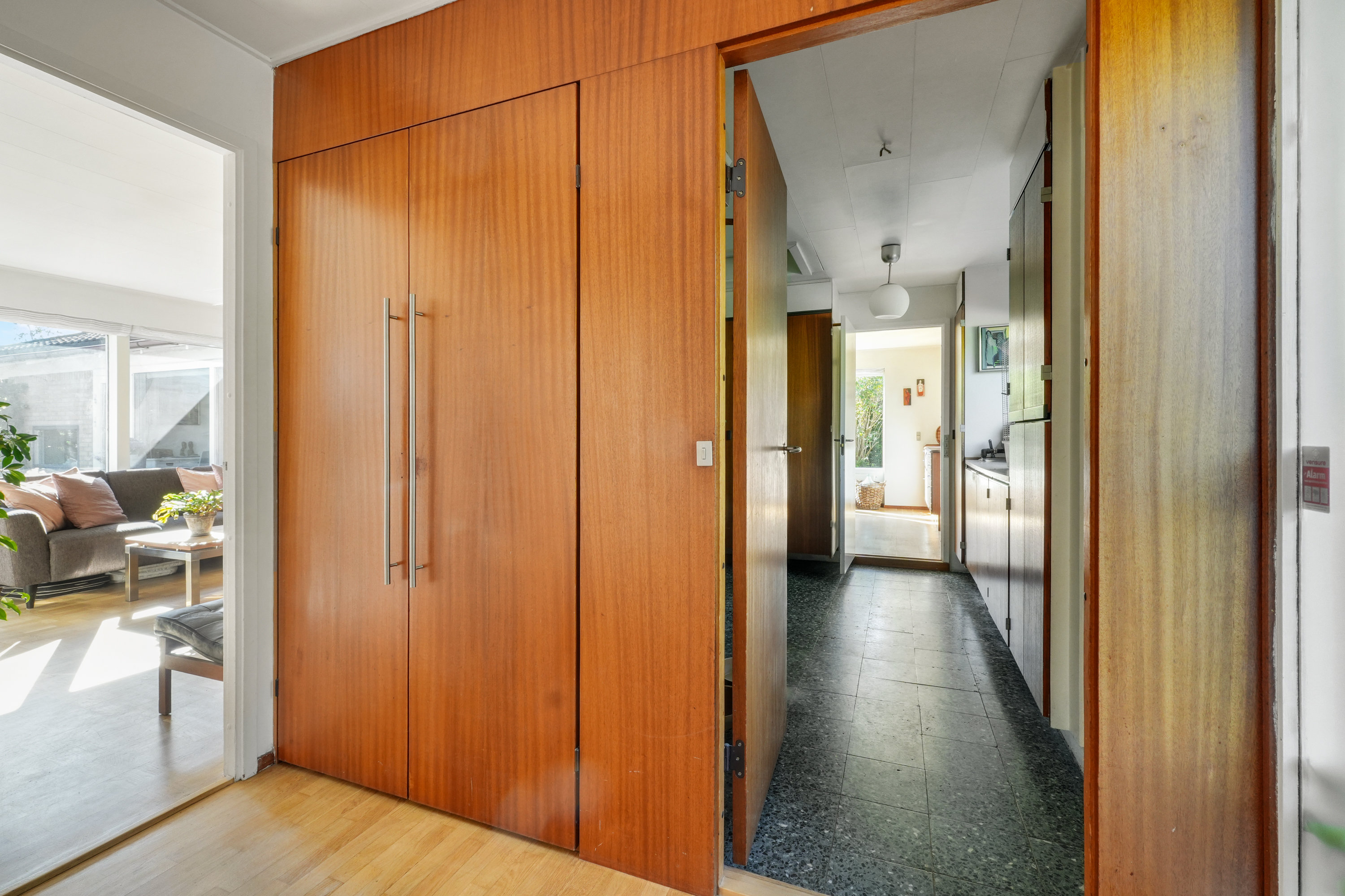 Fremhævet andet billede i fuldskærmstilstand. Billede af Thøger Larsens Alle 12, 2750 Ballerup