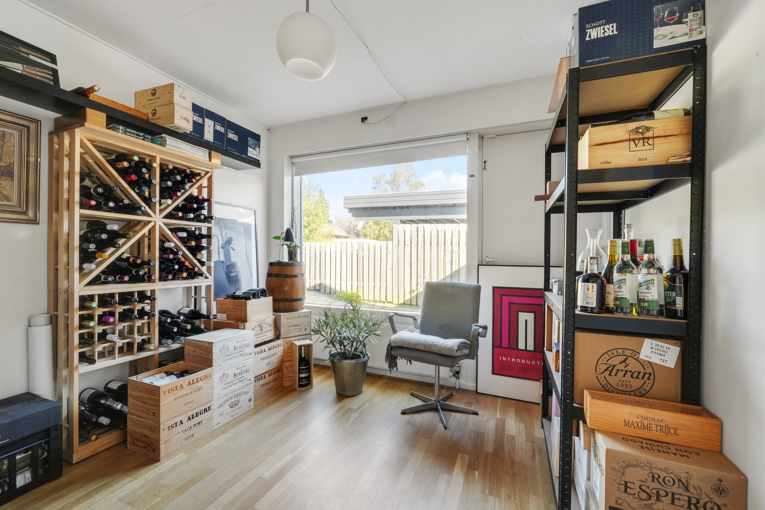 Fremhævet andet billede i fuldskærmstilstand. Billede af Thøger Larsens Alle 12, 2750 Ballerup