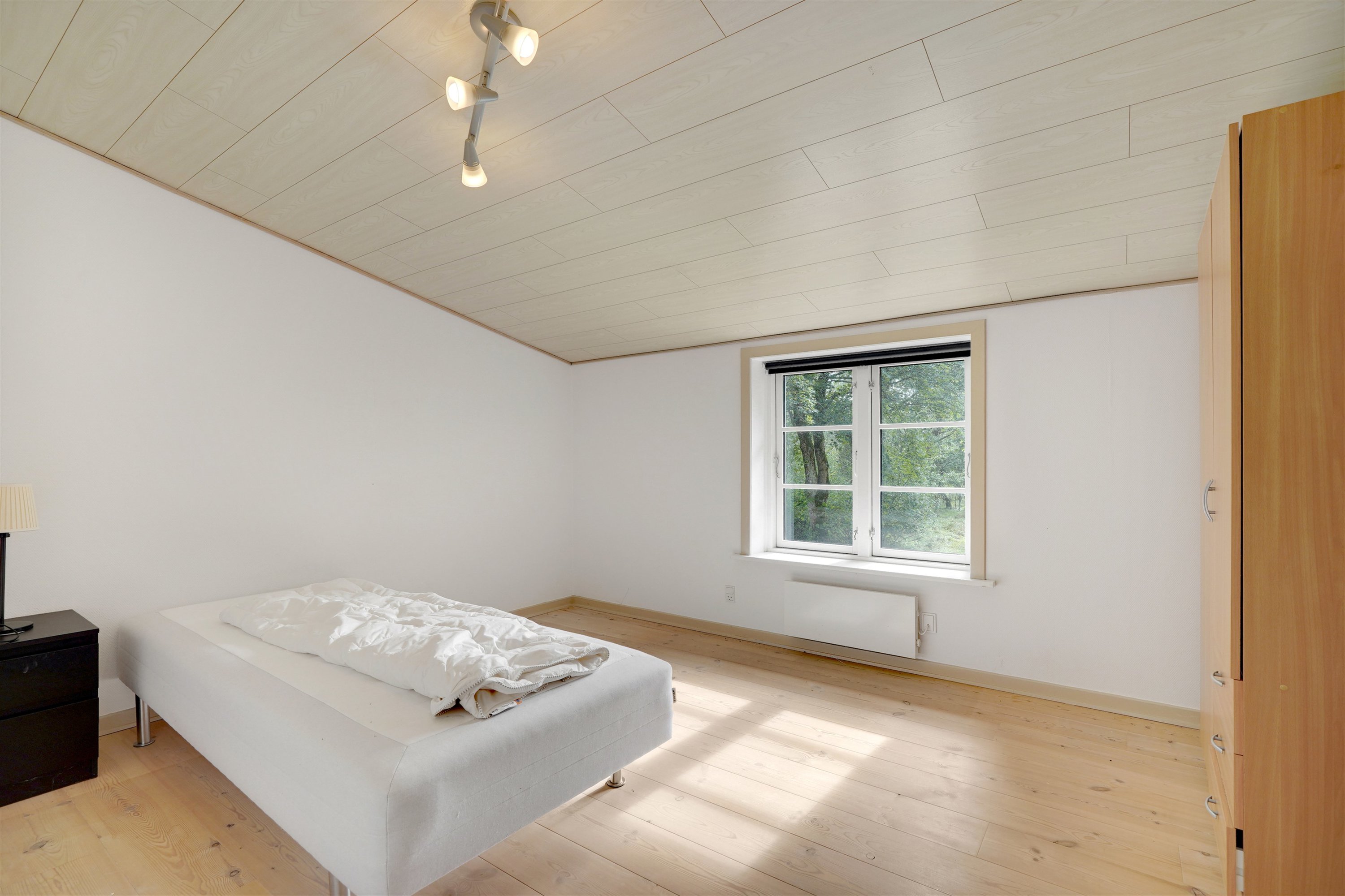 Fremhævet værelse billede i fuldskærmstilstand. Billede af Søndre Kirkevej 6, 7190 Billund