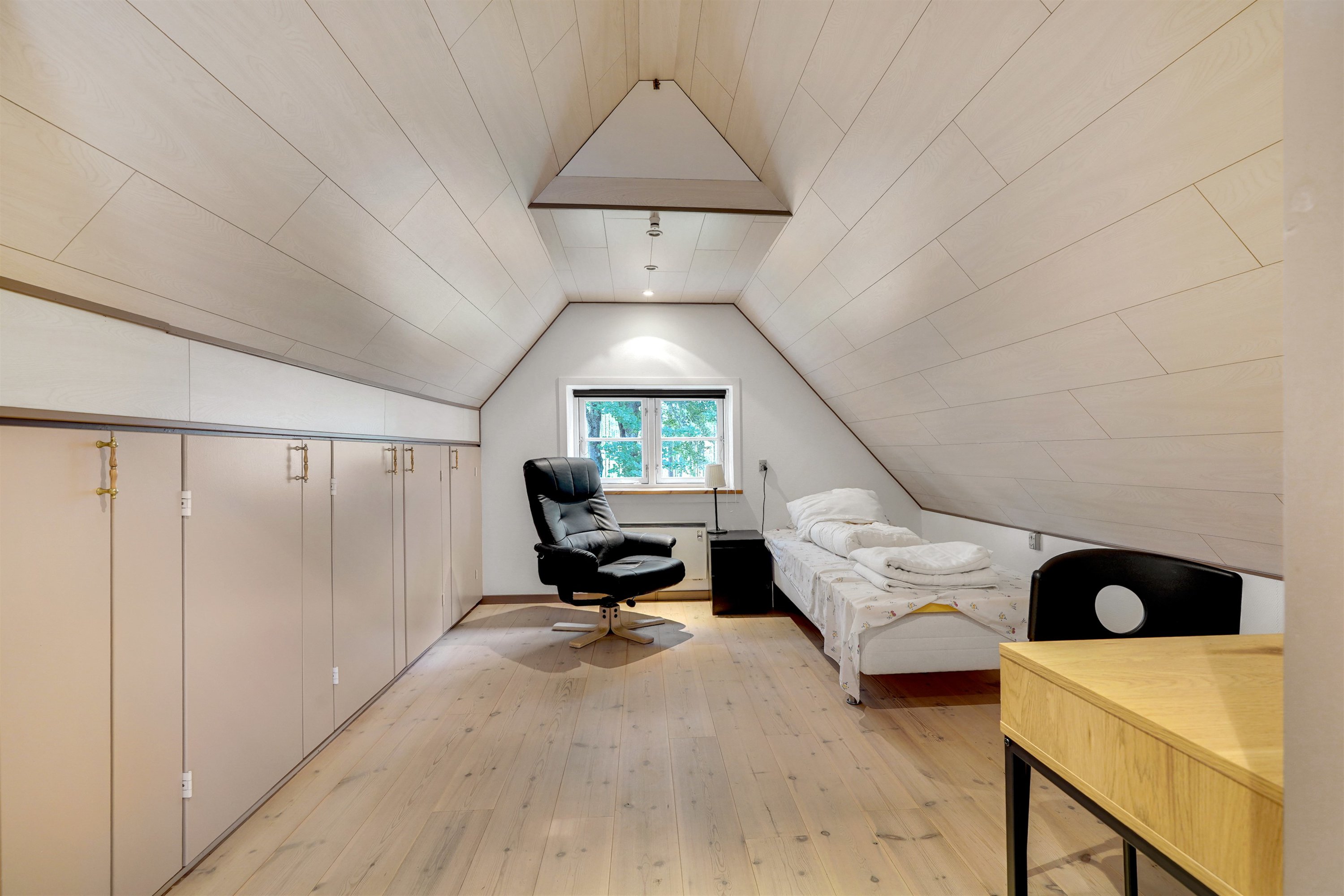 Fremhævet værelse billede i fuldskærmstilstand. Billede af Søndre Kirkevej 6, 7190 Billund