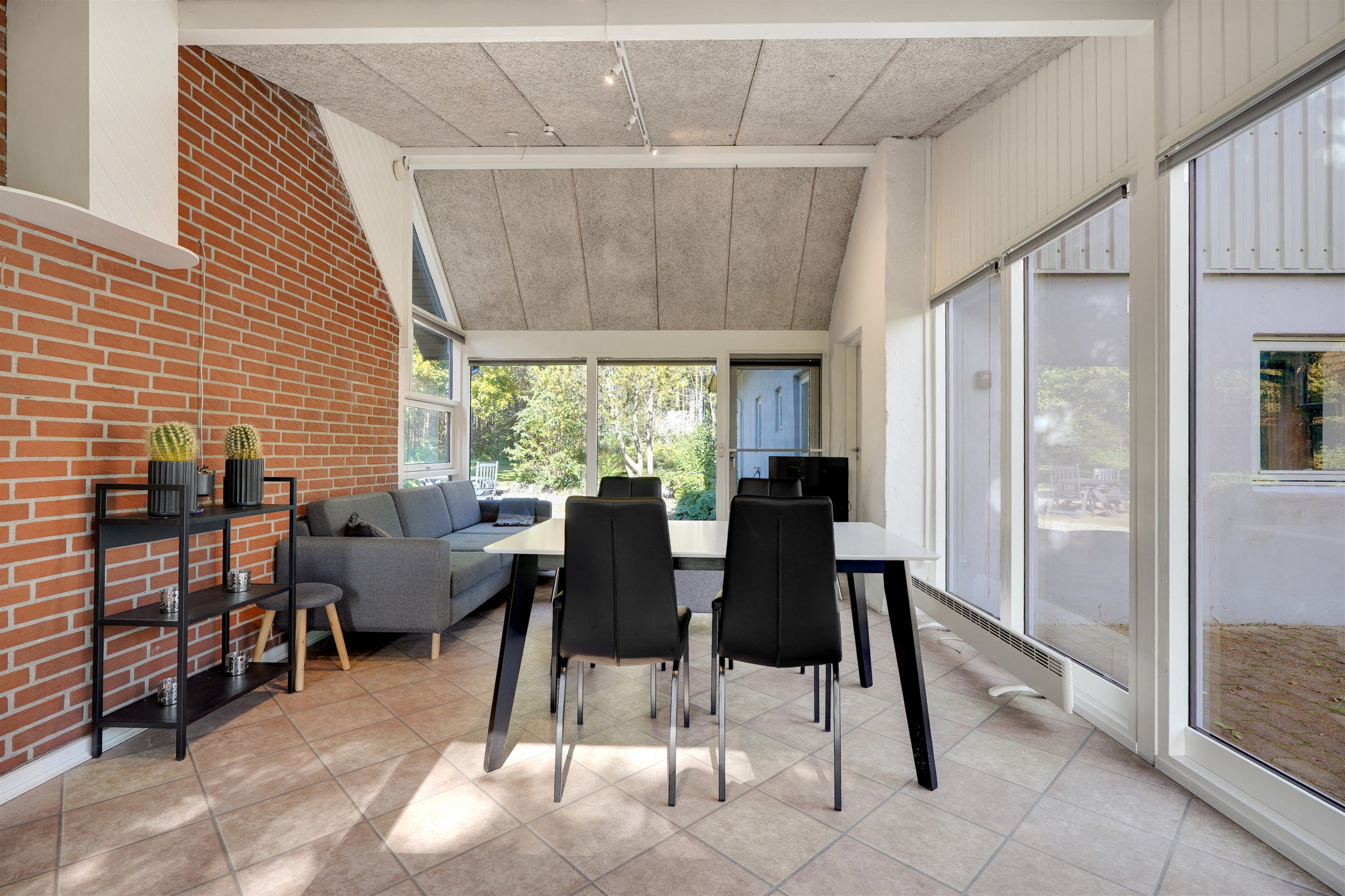 Fremhævet udestue billede i fuldskærmstilstand. Billede af Søndre Kirkevej 6, 7190 Billund