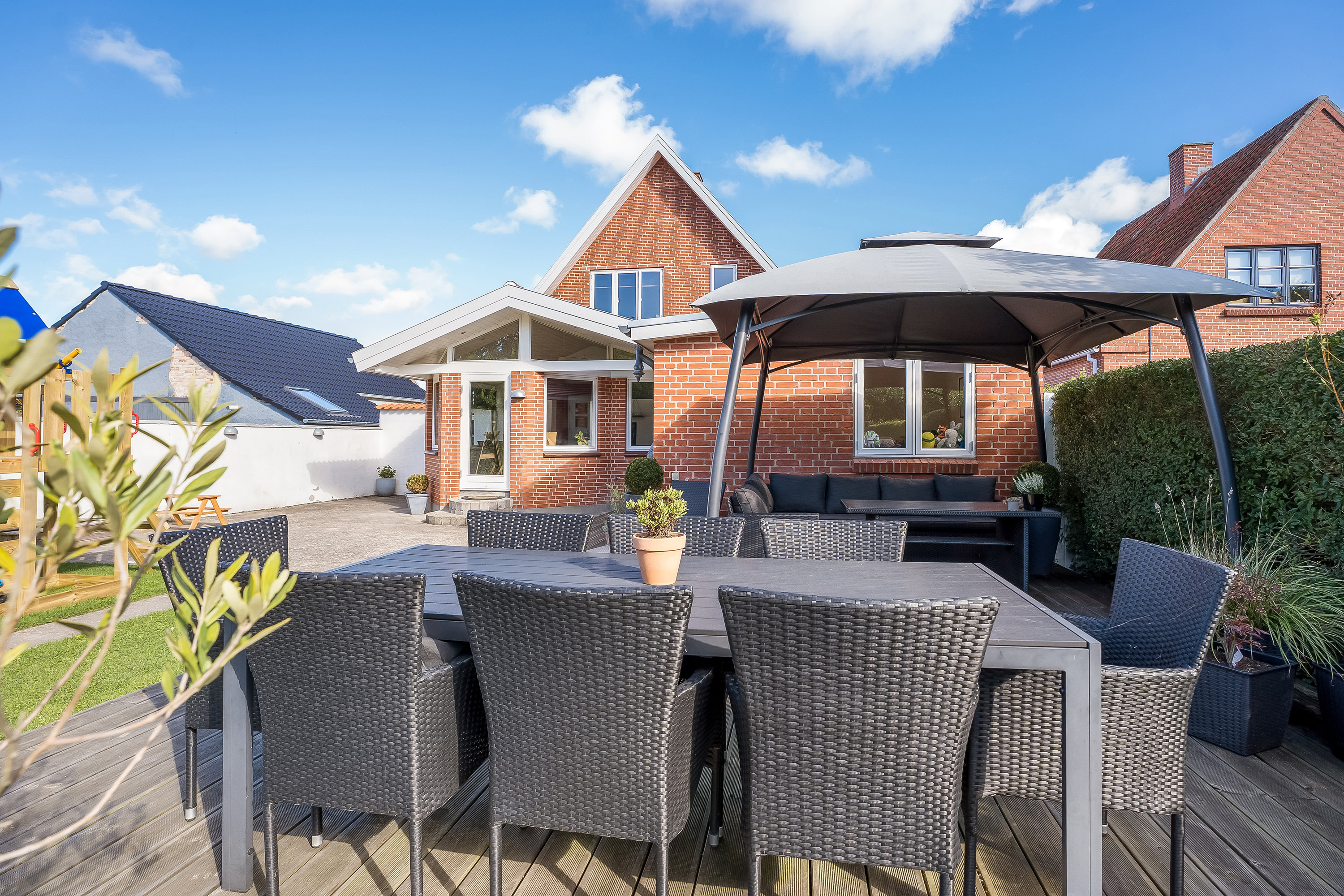 Fremhævet terrasse billede i fuldskærmstilstand. Billede af Lavendelvej 23, 4900 Nakskov