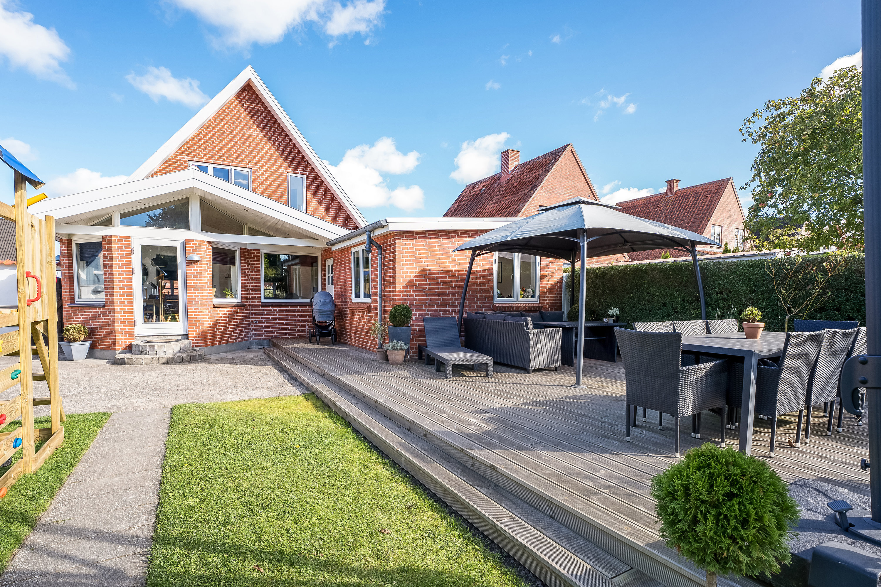 Fremhævet have billede i fuldskærmstilstand. Billede af Lavendelvej 23, 4900 Nakskov