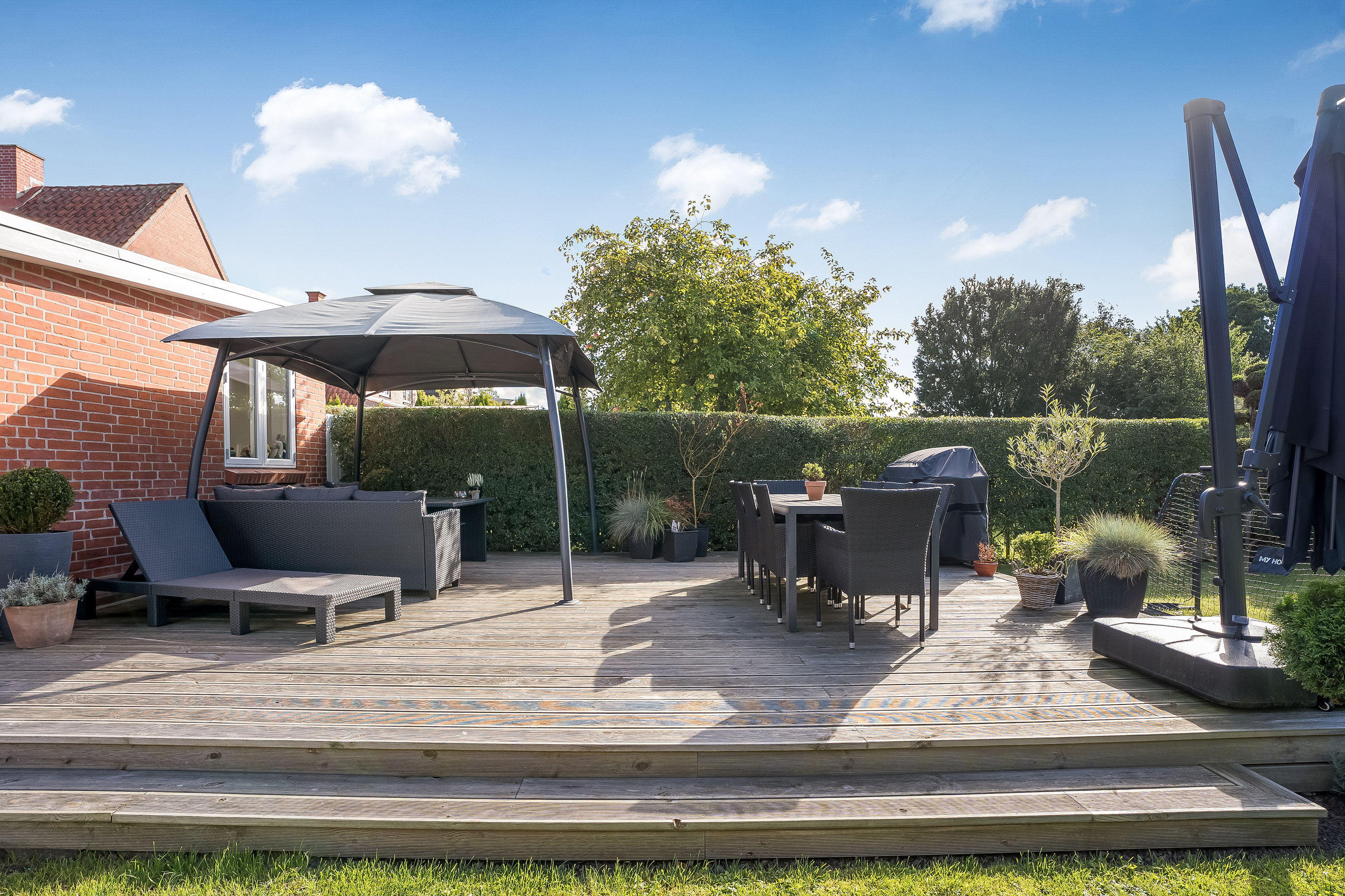 Fremhævet terrasse billede i fuldskærmstilstand. Billede af Lavendelvej 23, 4900 Nakskov