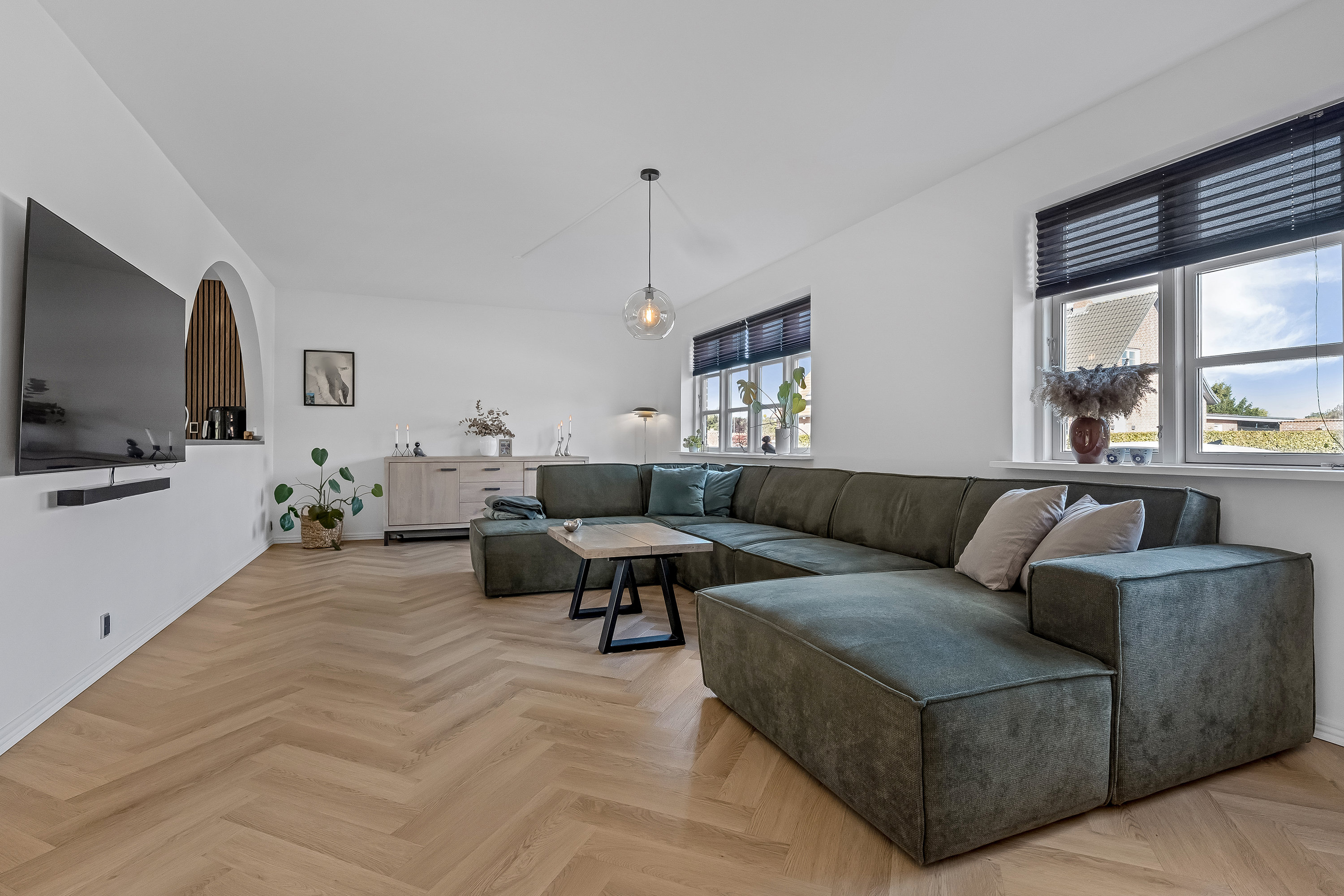 Fremhævet stue billede i fuldskærmstilstand. Billede af Lavendelvej 23, 4900 Nakskov