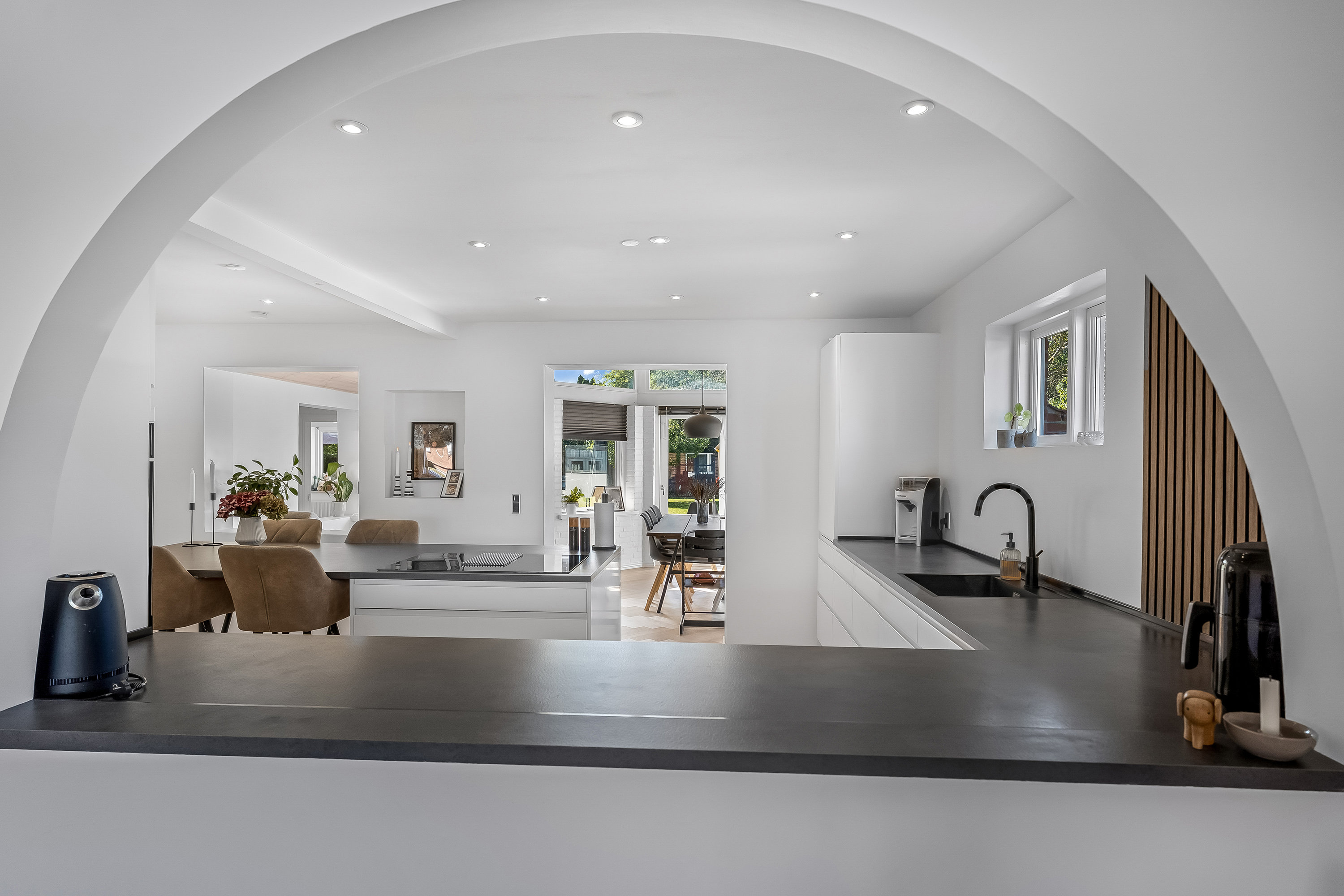 Fremhævet køkken billede i fuldskærmstilstand. Billede af Lavendelvej 23, 4900 Nakskov