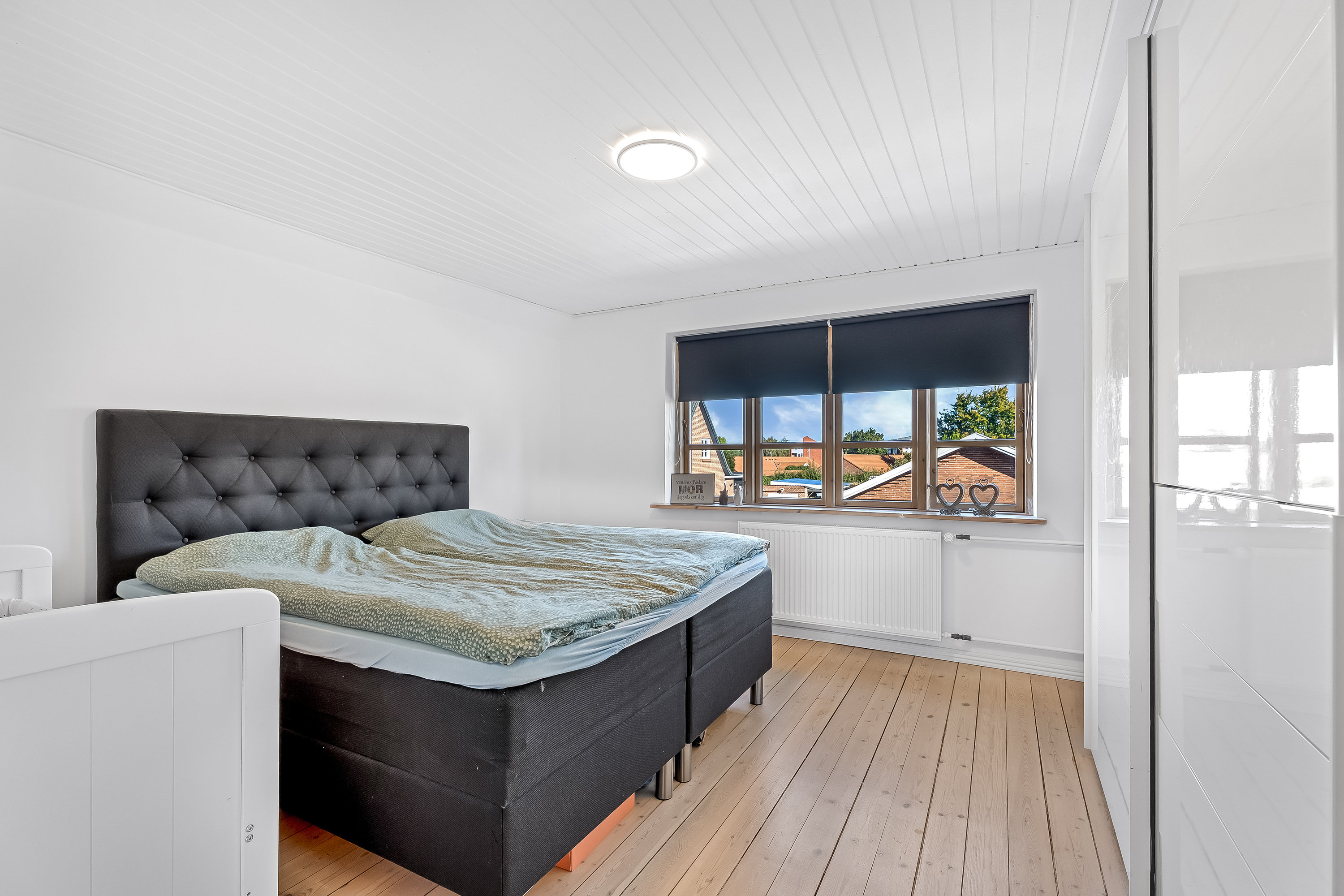 Fremhævet soveværelse billede i fuldskærmstilstand. Billede af Lavendelvej 23, 4900 Nakskov