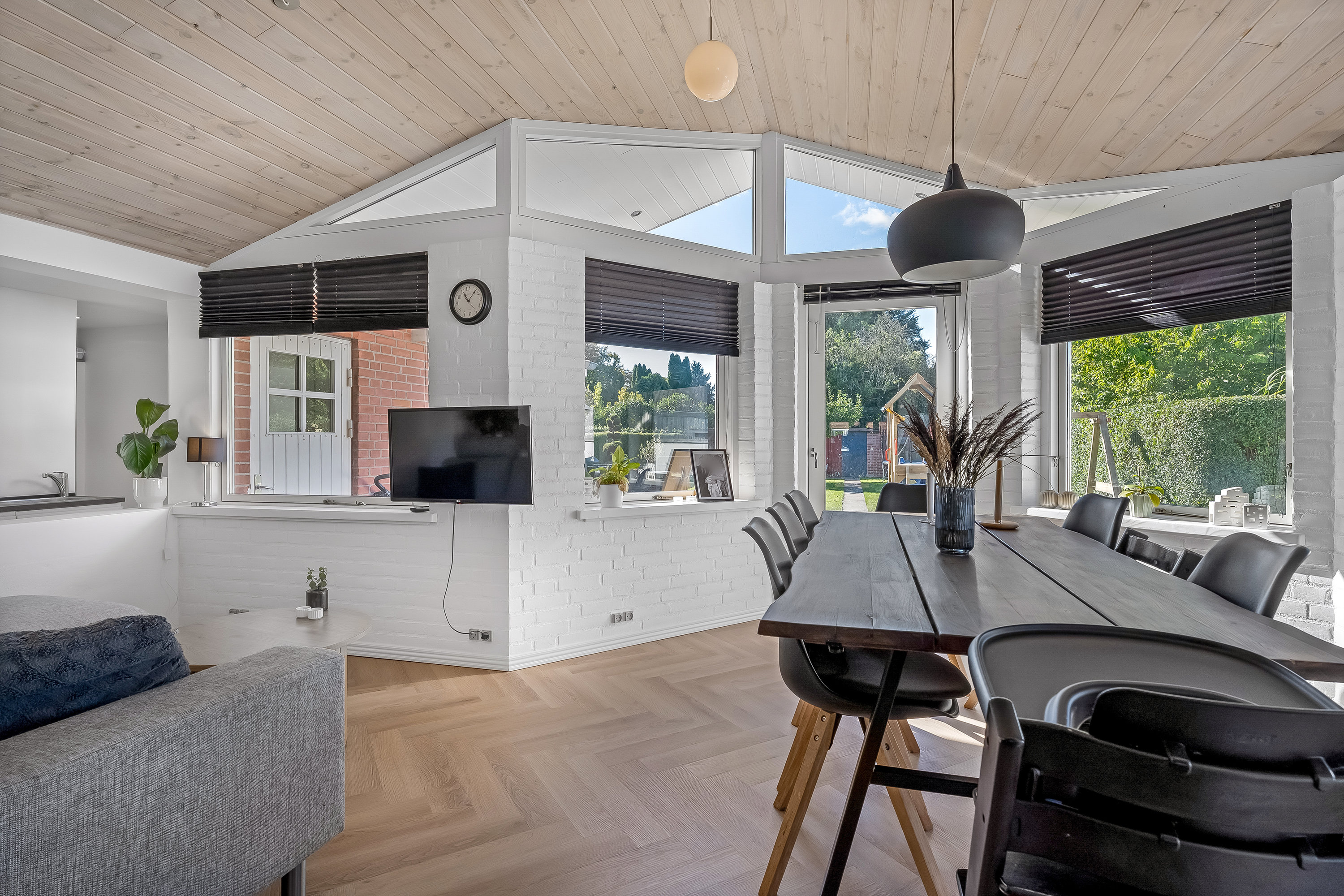 Fremhævet stue billede i fuldskærmstilstand. Billede af Lavendelvej 23, 4900 Nakskov