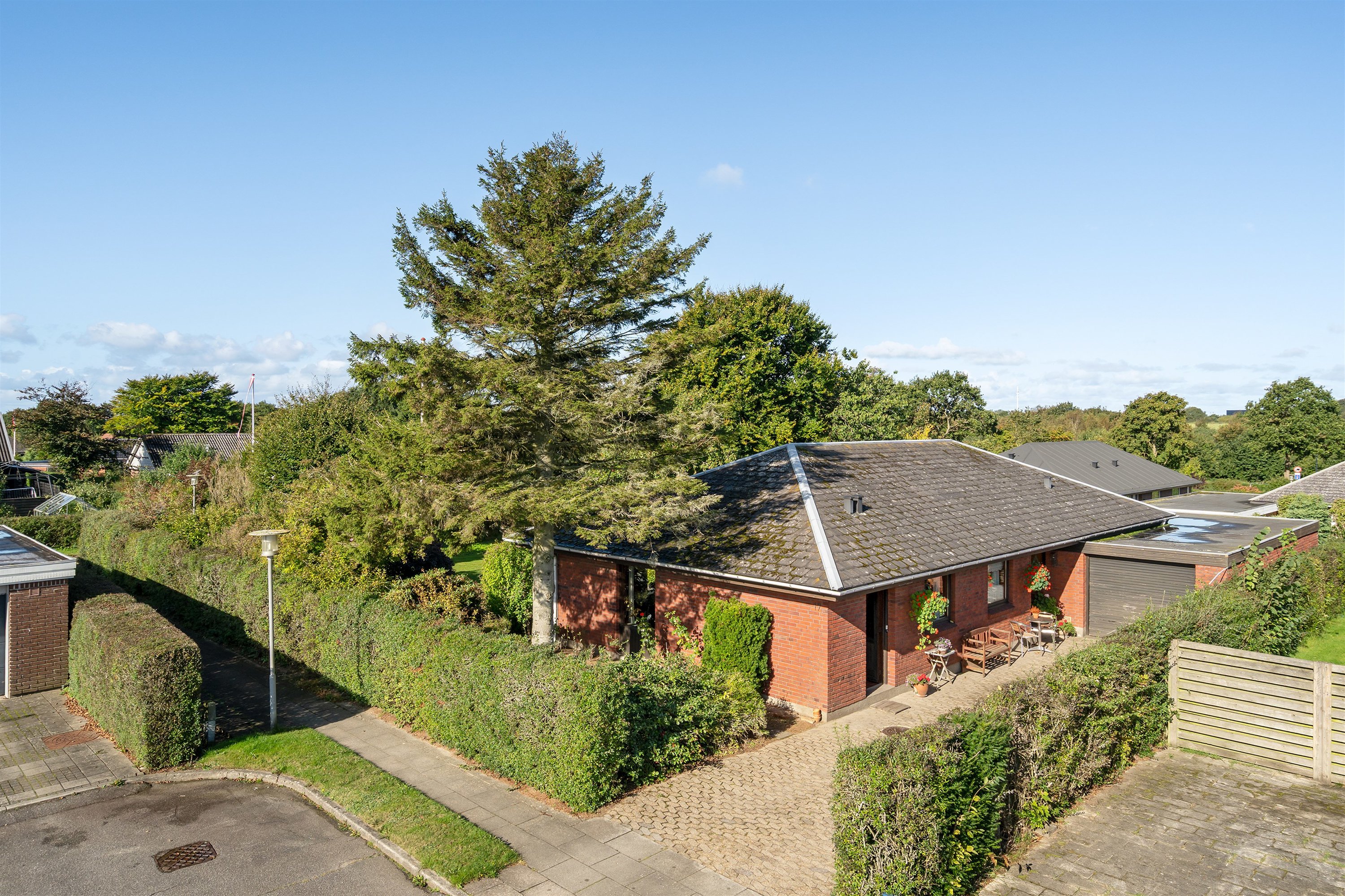 Villa: Ejendommen på Lindelunden 19, 6705 Esbjerg Ø