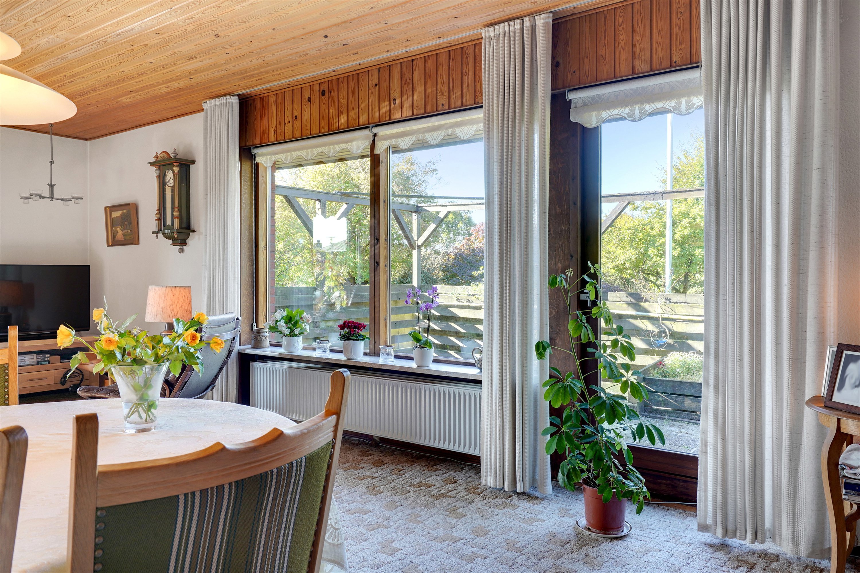 Fremhævet stue billede i fuldskærmstilstand. Billede af Lindelunden 19, 6705 Esbjerg Ø