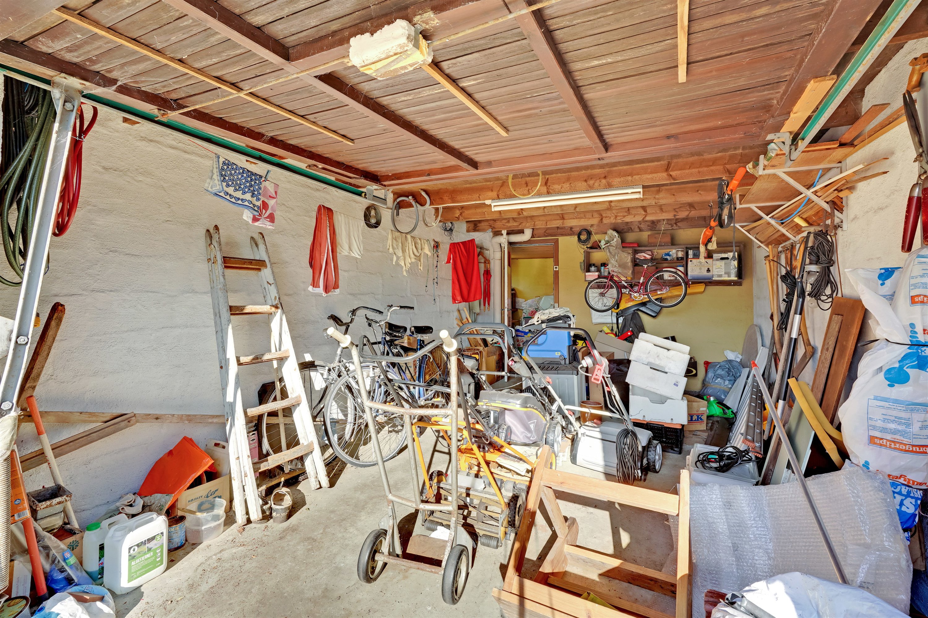 Fremhævet garage billede i fuldskærmstilstand. Billede af Lindelunden 19, 6705 Esbjerg Ø