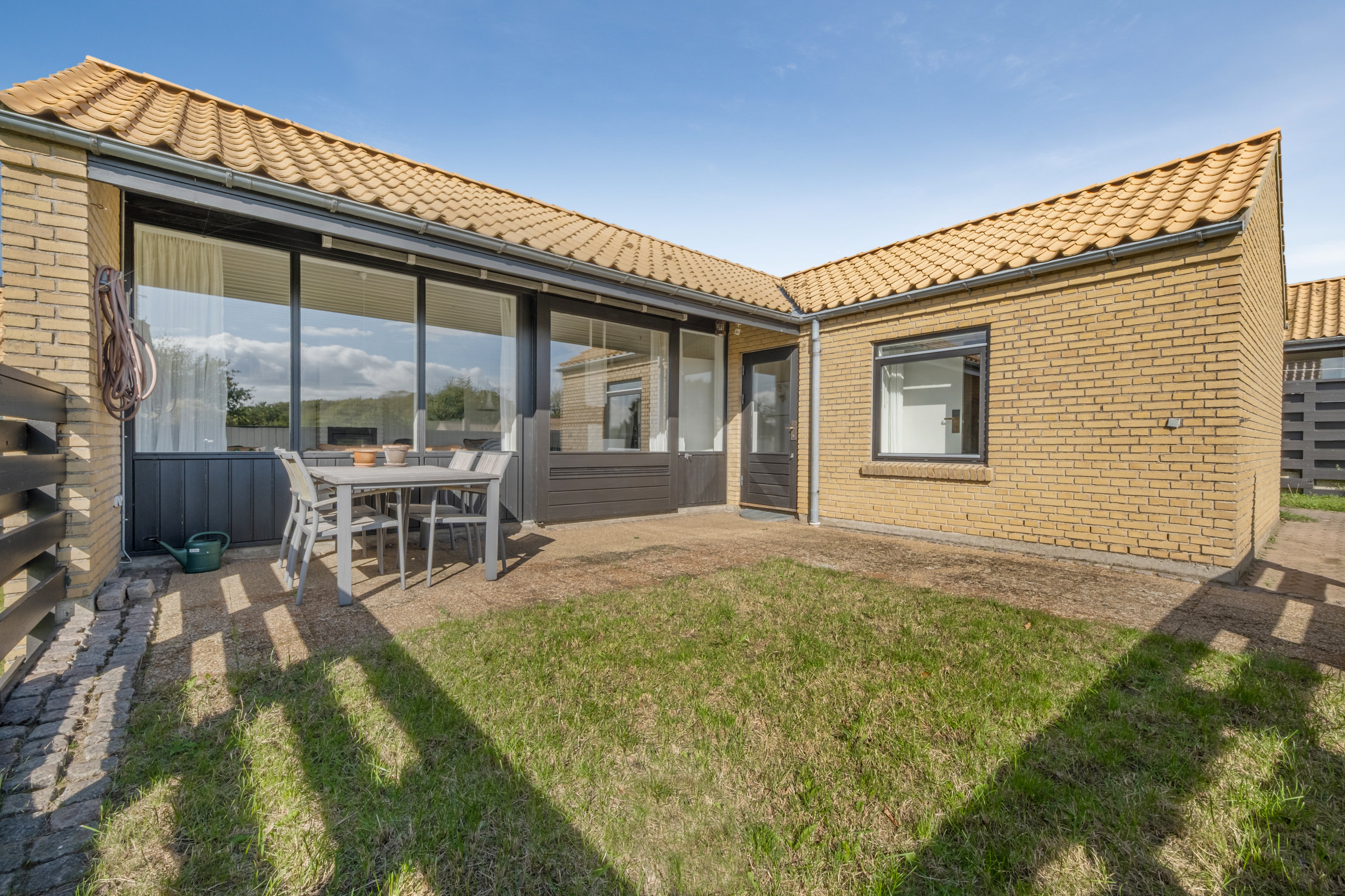 Fremhævet terrasse billede i fuldskærmstilstand. Billede af Oddevejen 175, 5500 Middelfart