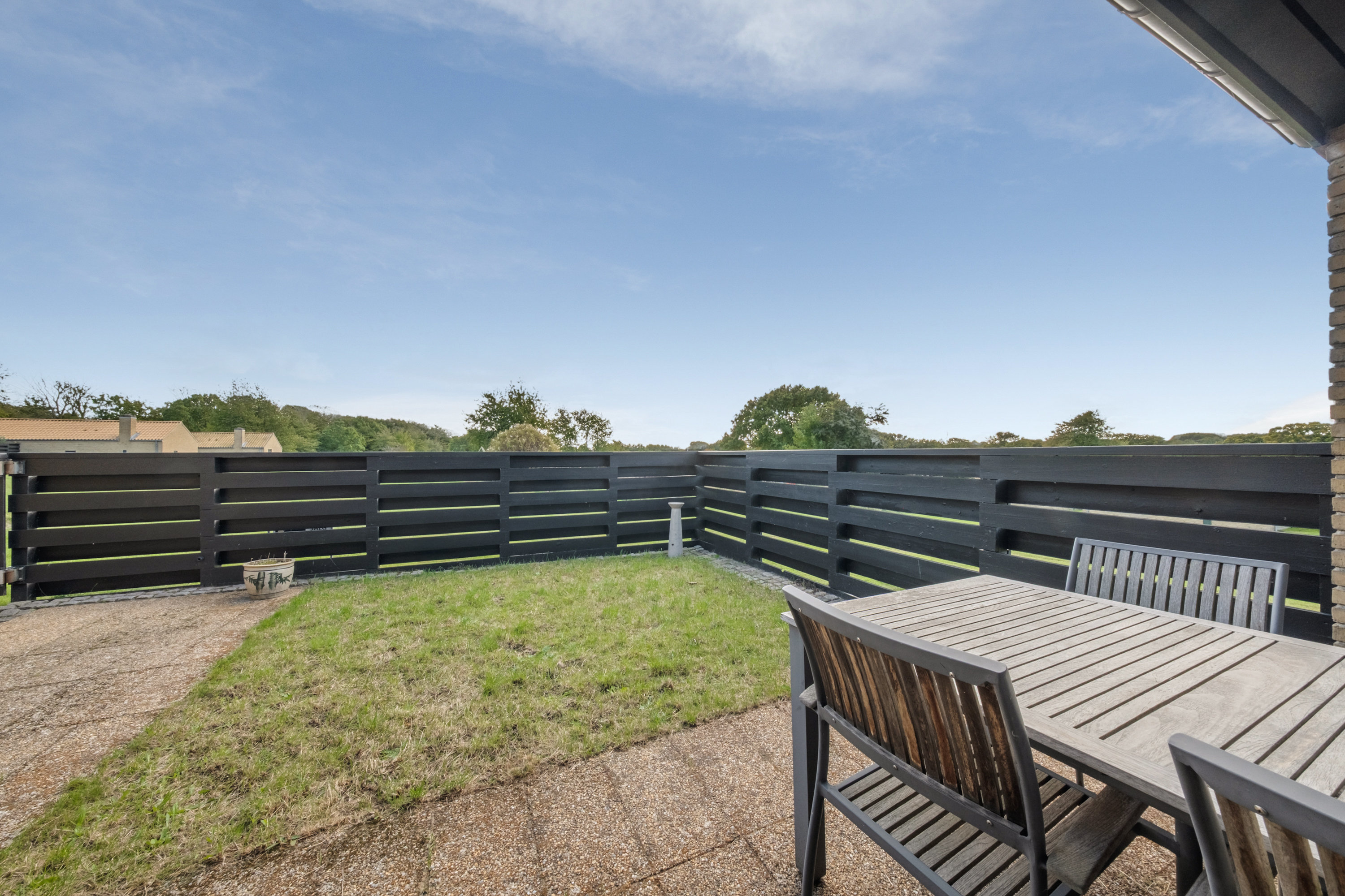 Fremhævet terrasse billede i fuldskærmstilstand. Billede af Oddevejen 175, 5500 Middelfart