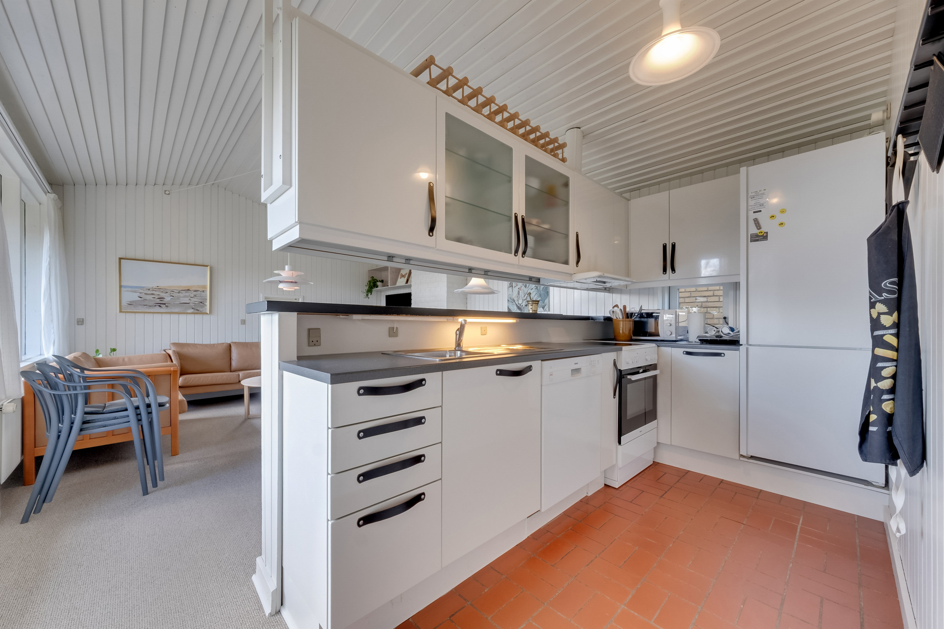 Fremhævet køkken billede i fuldskærmstilstand. Billede af Oddevejen 175, 5500 Middelfart