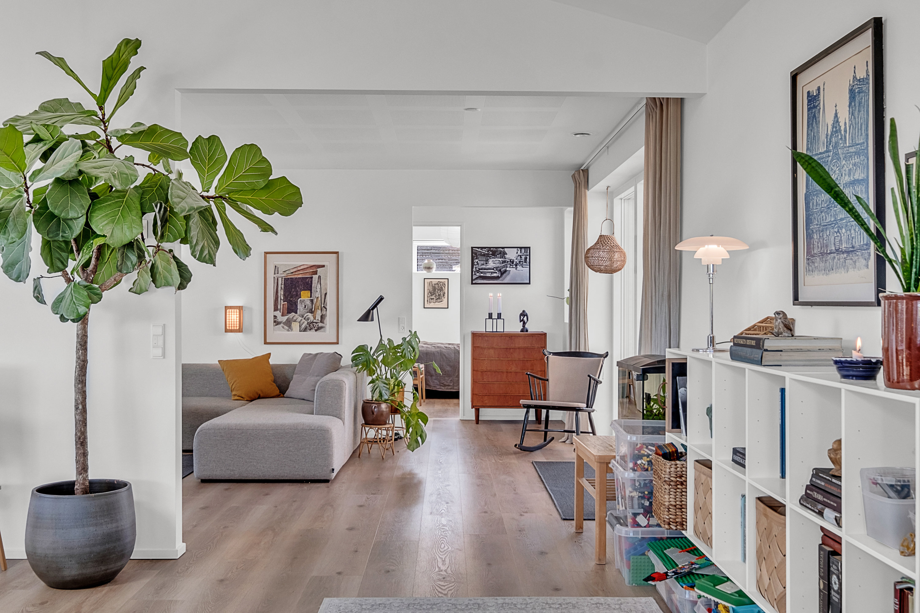 Fremhævet stue billede i fuldskærmstilstand. Billede af Birkebakken 22, 8520 Lystrup