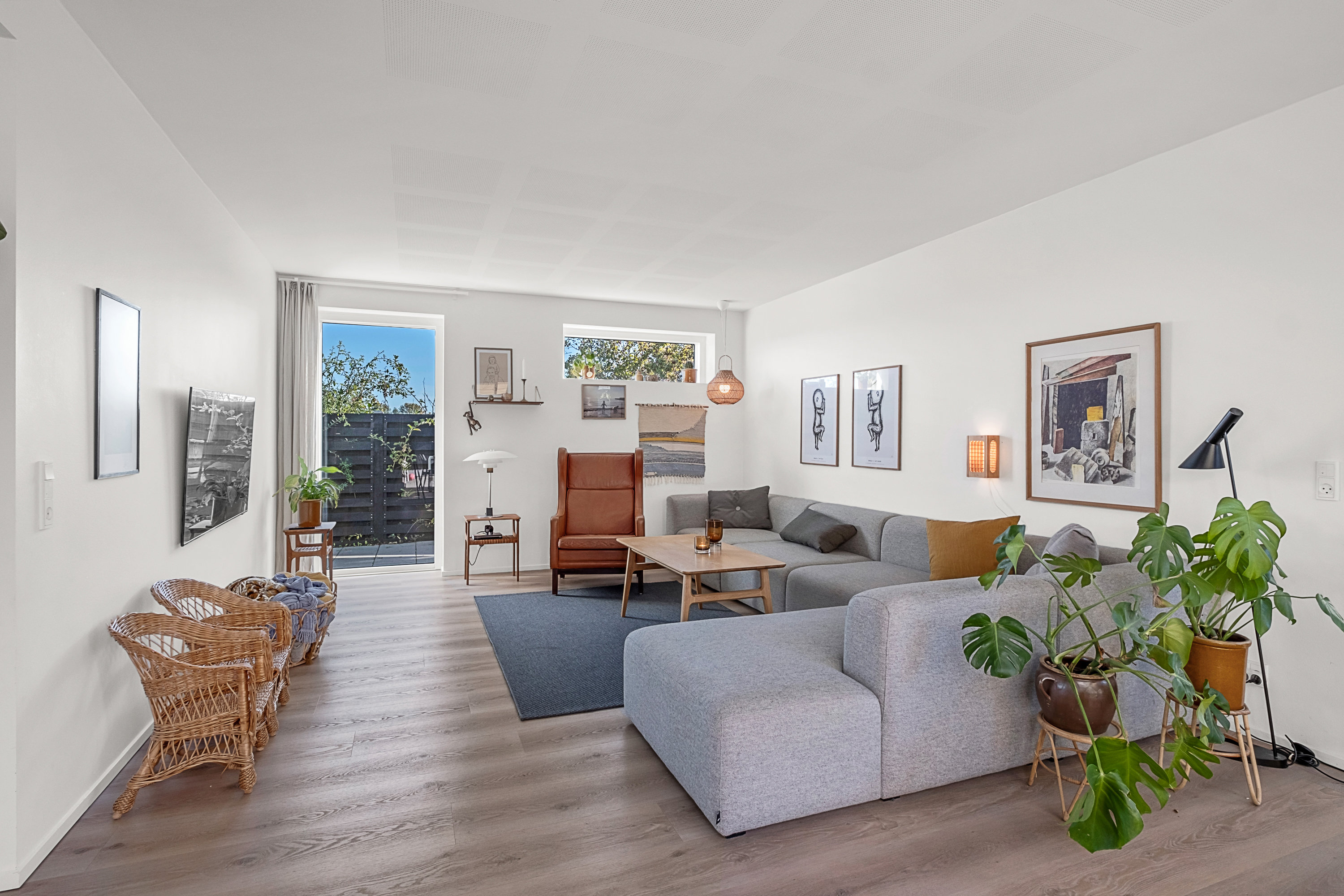 Fremhævet stue billede i fuldskærmstilstand. Billede af Birkebakken 22, 8520 Lystrup