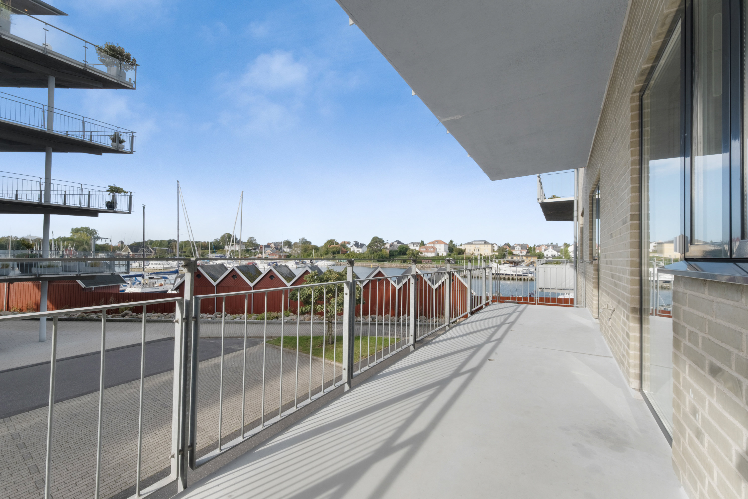 Fremhævet altan billede i fuldskærmstilstand. Billede af Sydkajen 4, 1. tv., 5800 Nyborg