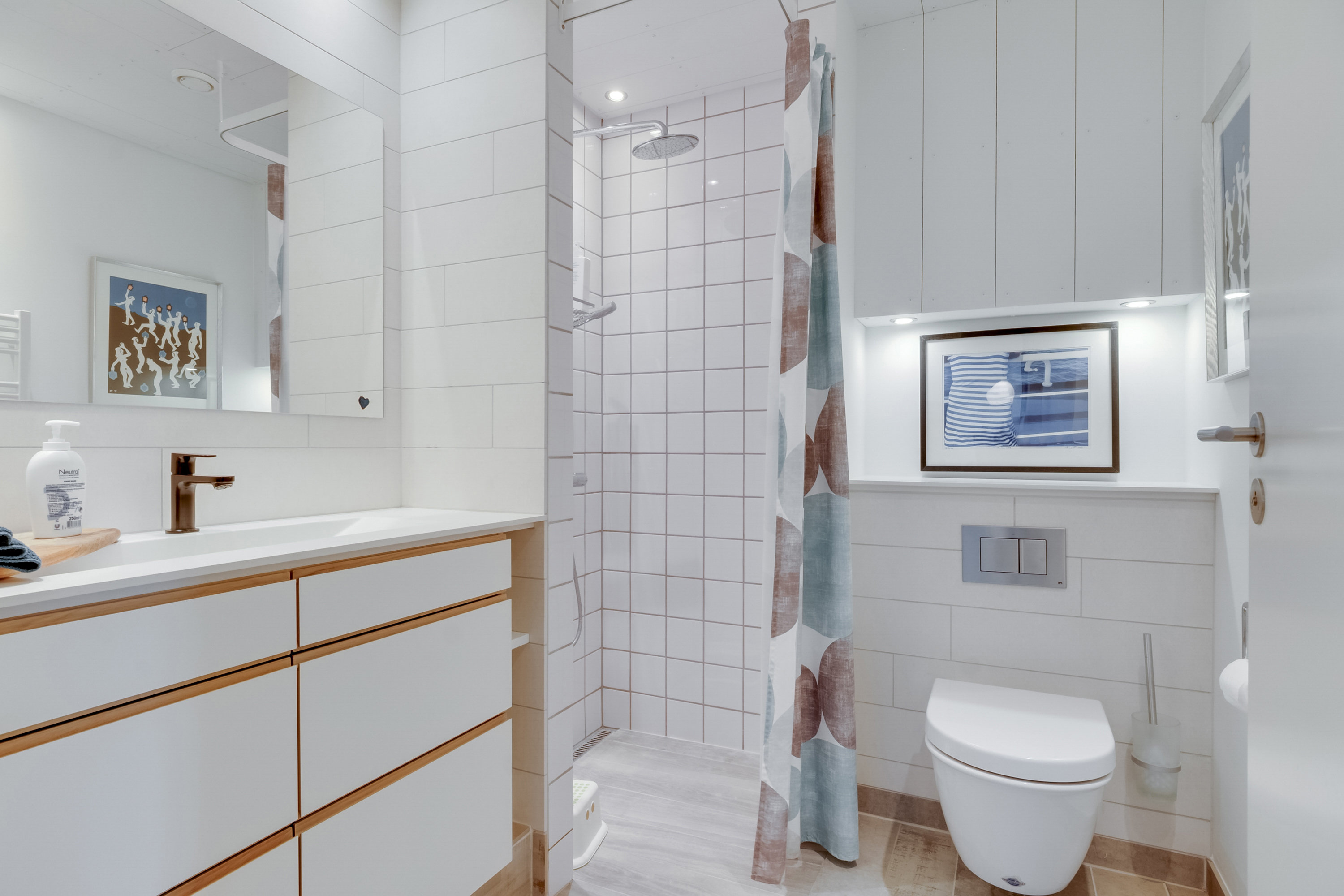 Fremhævet badeværelse billede i fuldskærmstilstand. Billede af Sydkajen 4, 1. tv., 5800 Nyborg