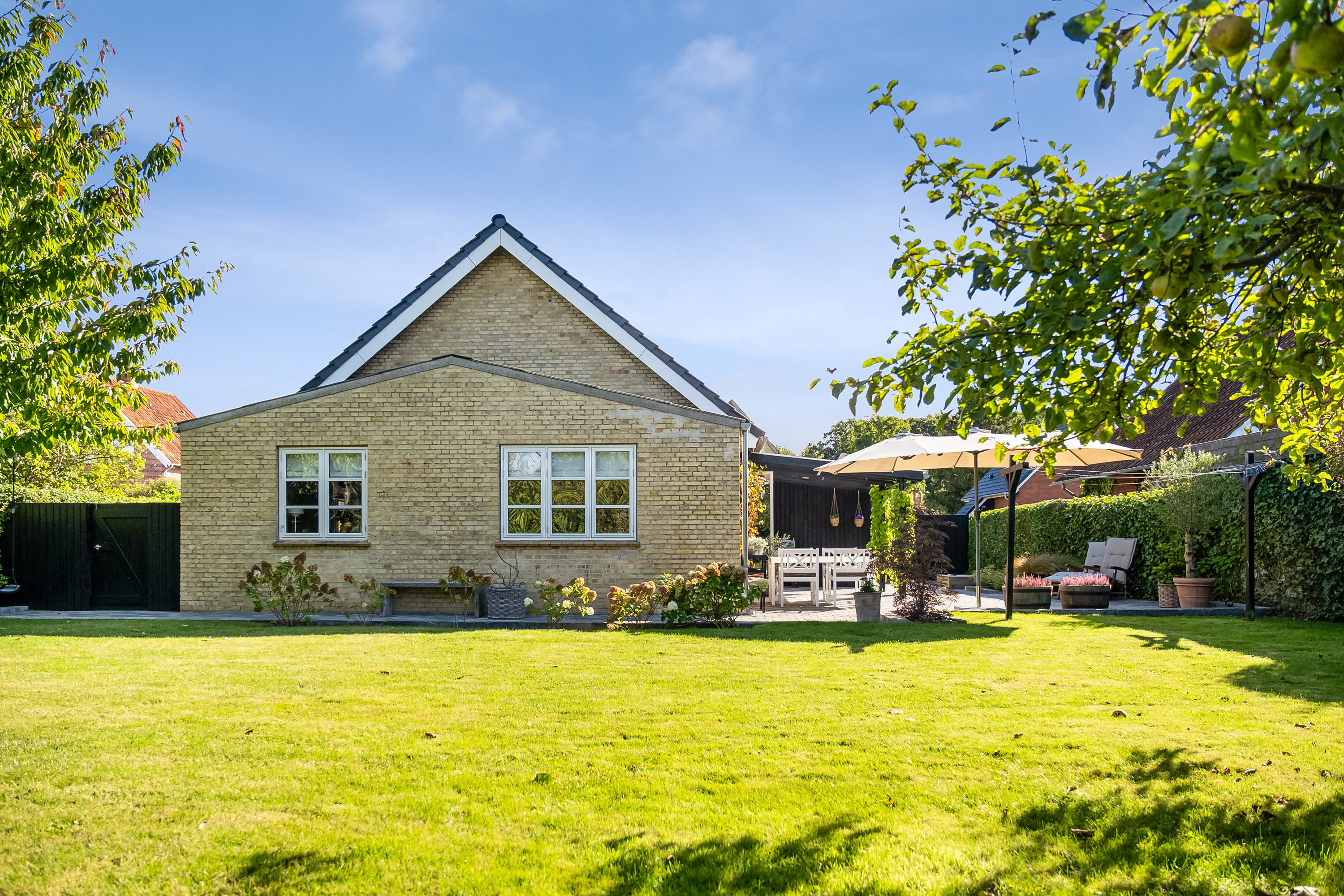 Fremhævet have billede i fuldskærmstilstand. Billede af Aldershvilevej 37, 5800 Nyborg