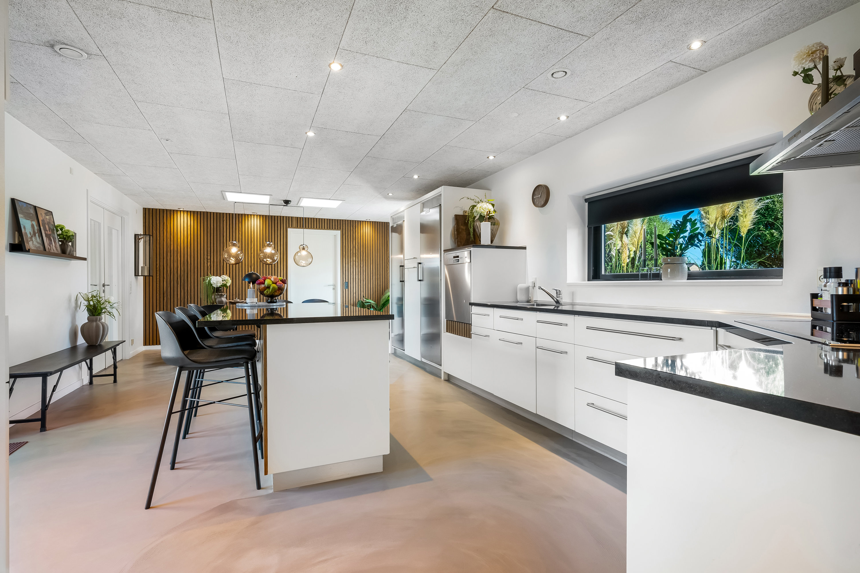 Fremhævet køkken alrum billede i fuldskærmstilstand. Billede af Under Linden 41, Halgårde, 7500 Holstebro