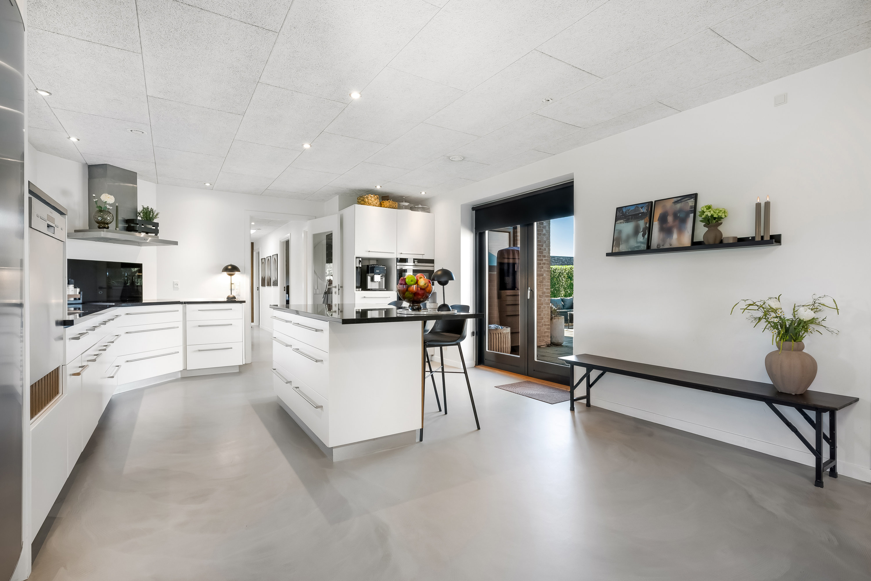 Fremhævet køkken alrum billede i fuldskærmstilstand. Billede af Under Linden 41, Halgårde, 7500 Holstebro