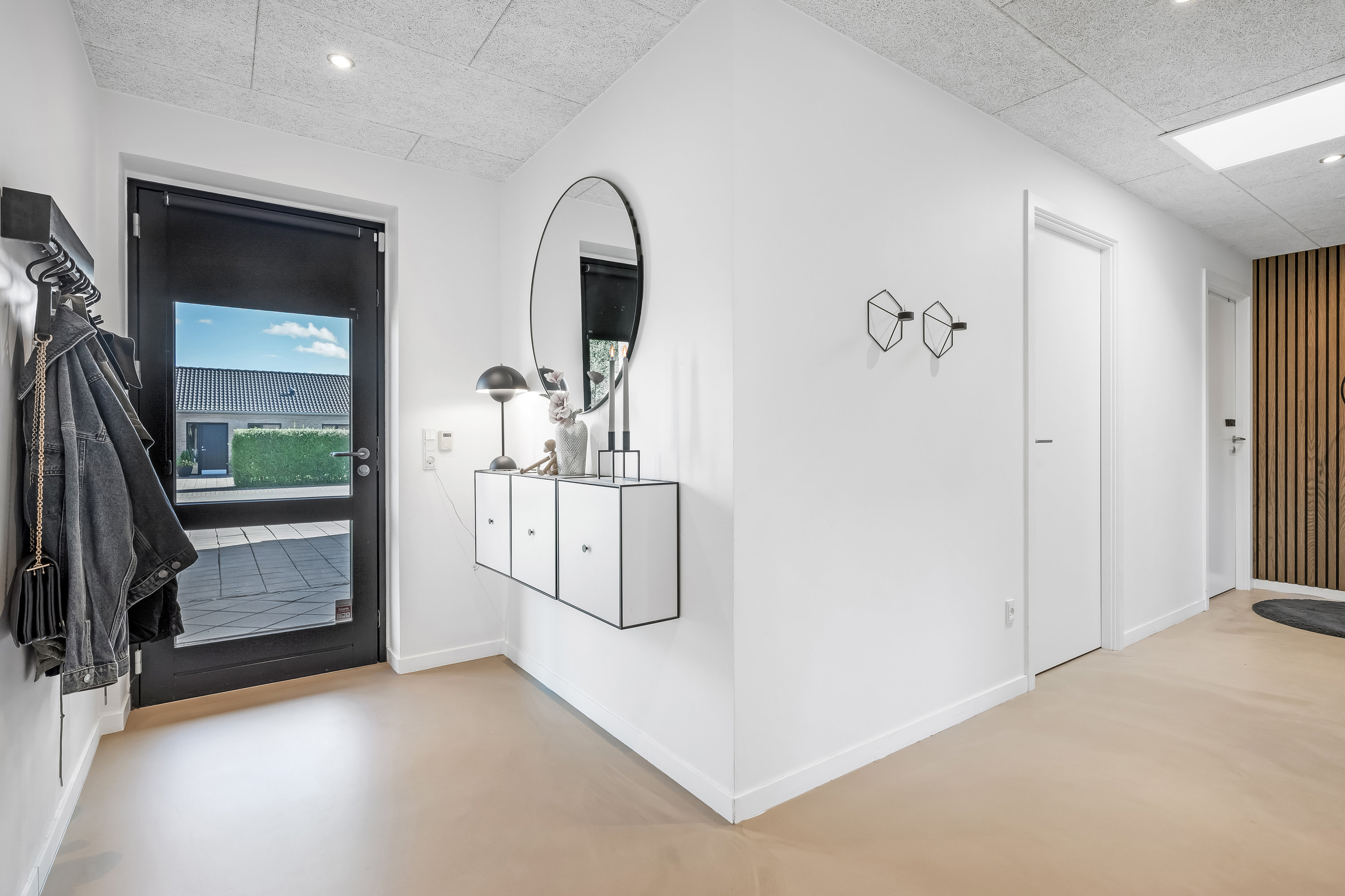 Fremhævet entré billede i fuldskærmstilstand. Billede af Under Linden 41, Halgårde, 7500 Holstebro