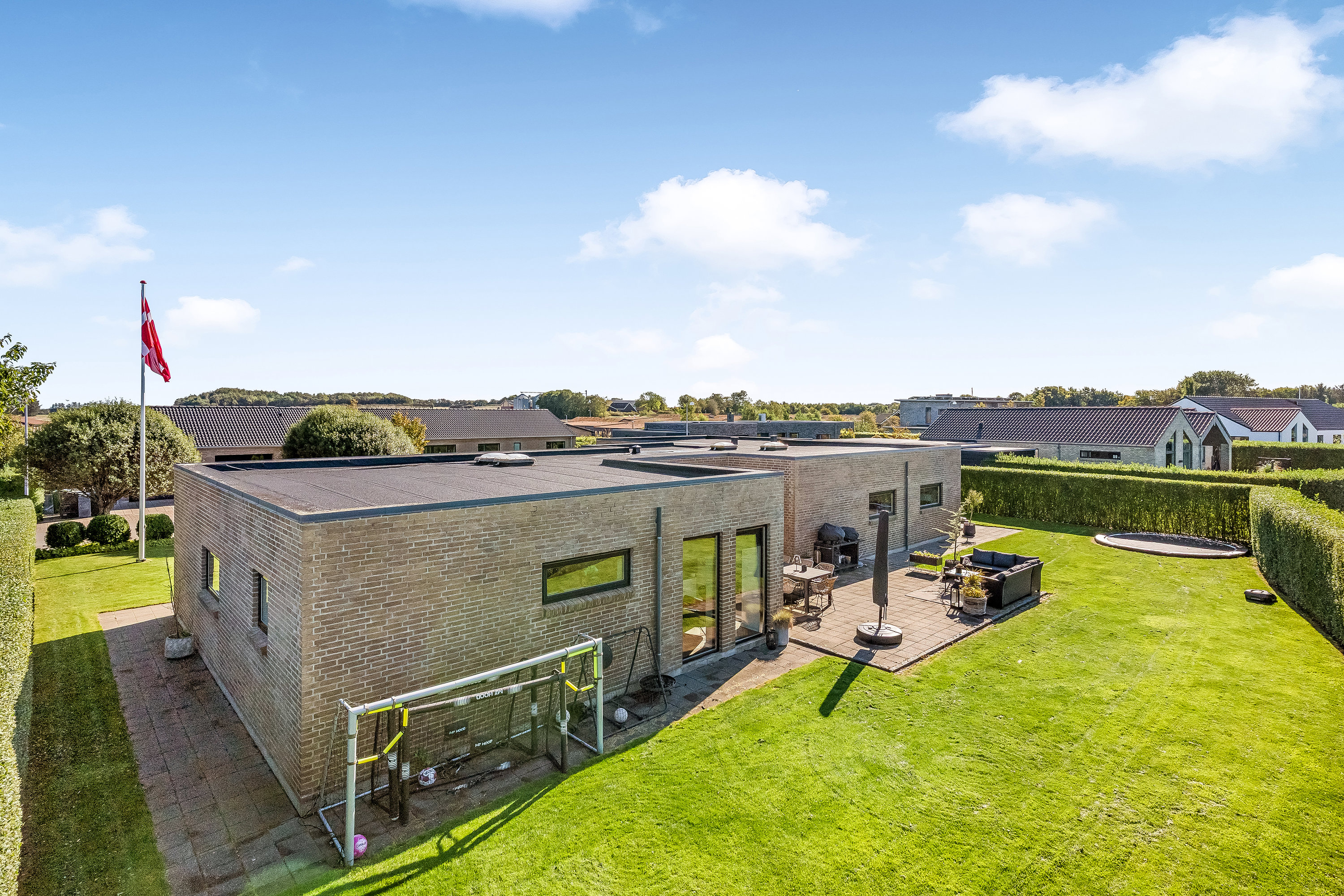 Fremhævet ejendommen billede i fuldskærmstilstand. Billede af Under Linden 41, Halgårde, 7500 Holstebro