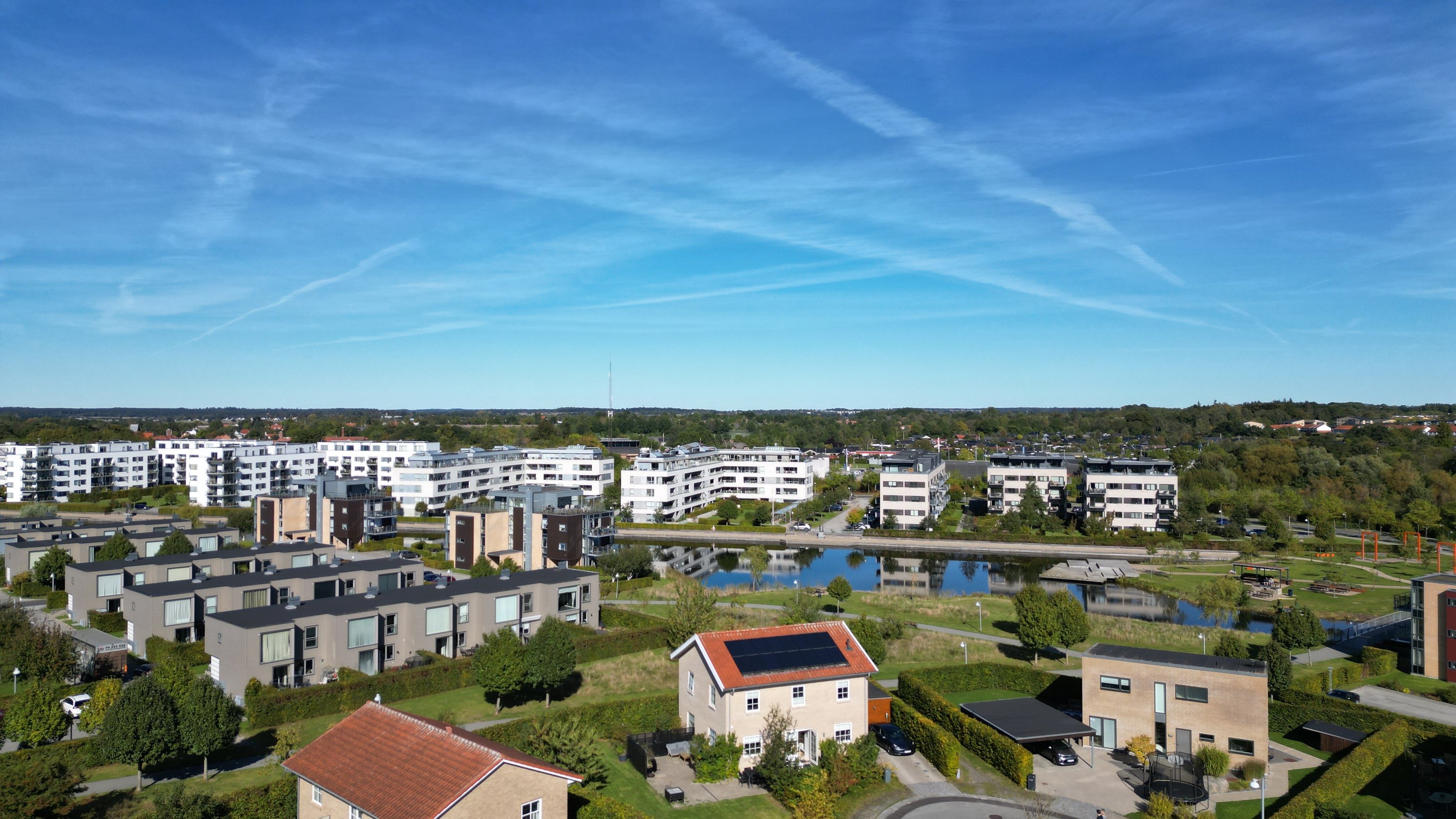 Fremhævet  billede i fuldskærmstilstand. Billede af Damholmen 5, 2760 Måløv