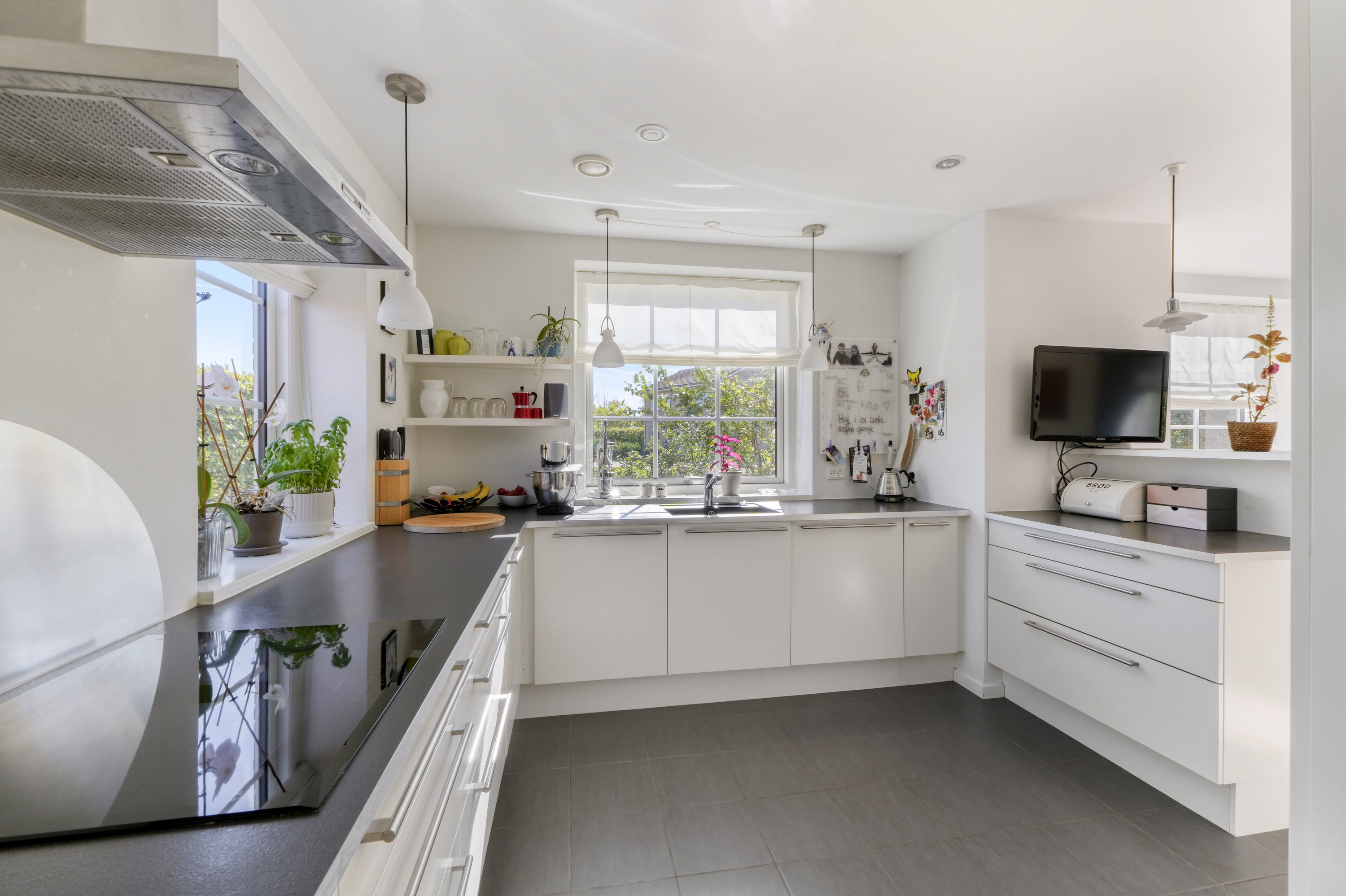 Fremhævet andet billede i fuldskærmstilstand. Billede af Damholmen 5, 2760 Måløv