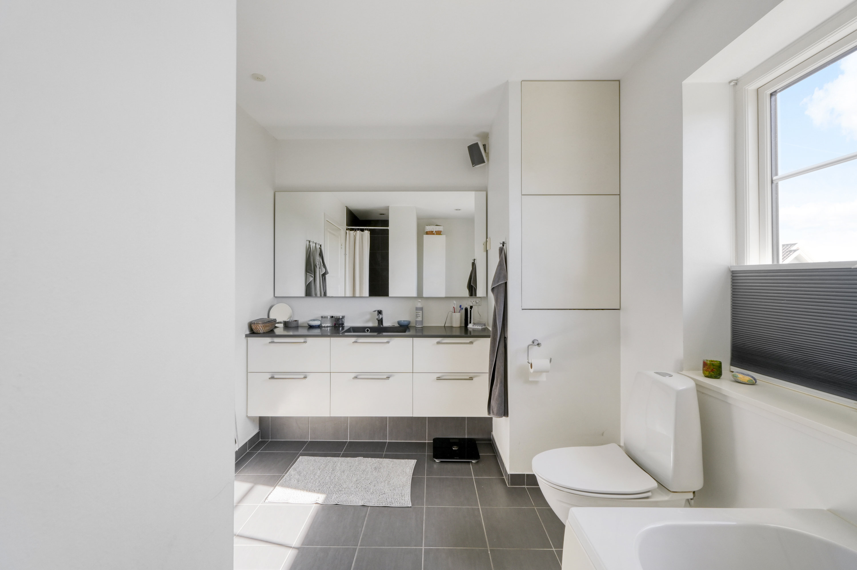 Fremhævet andet billede i fuldskærmstilstand. Billede af Damholmen 5, 2760 Måløv